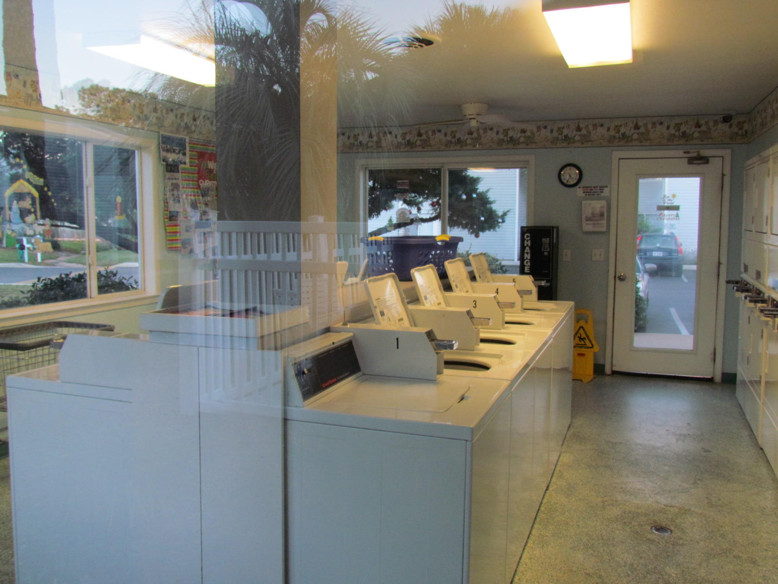 FINISTERRA CONDO - Residential Lease