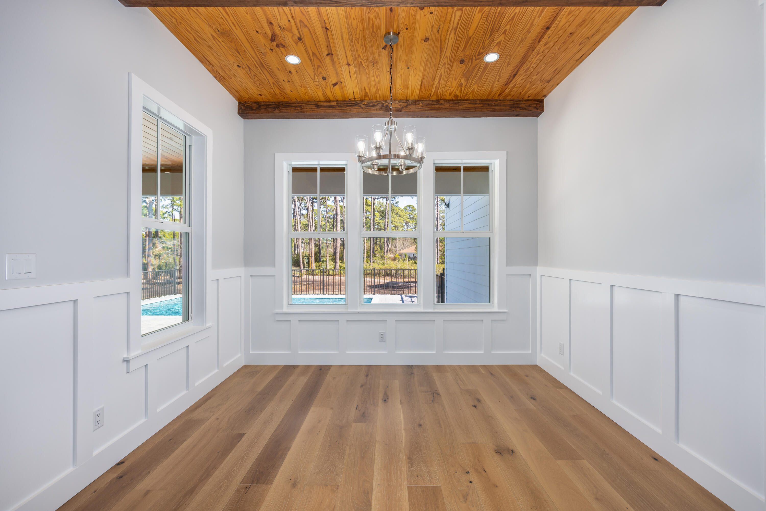 WOODLAND BAYOU ESTATES - Residential
