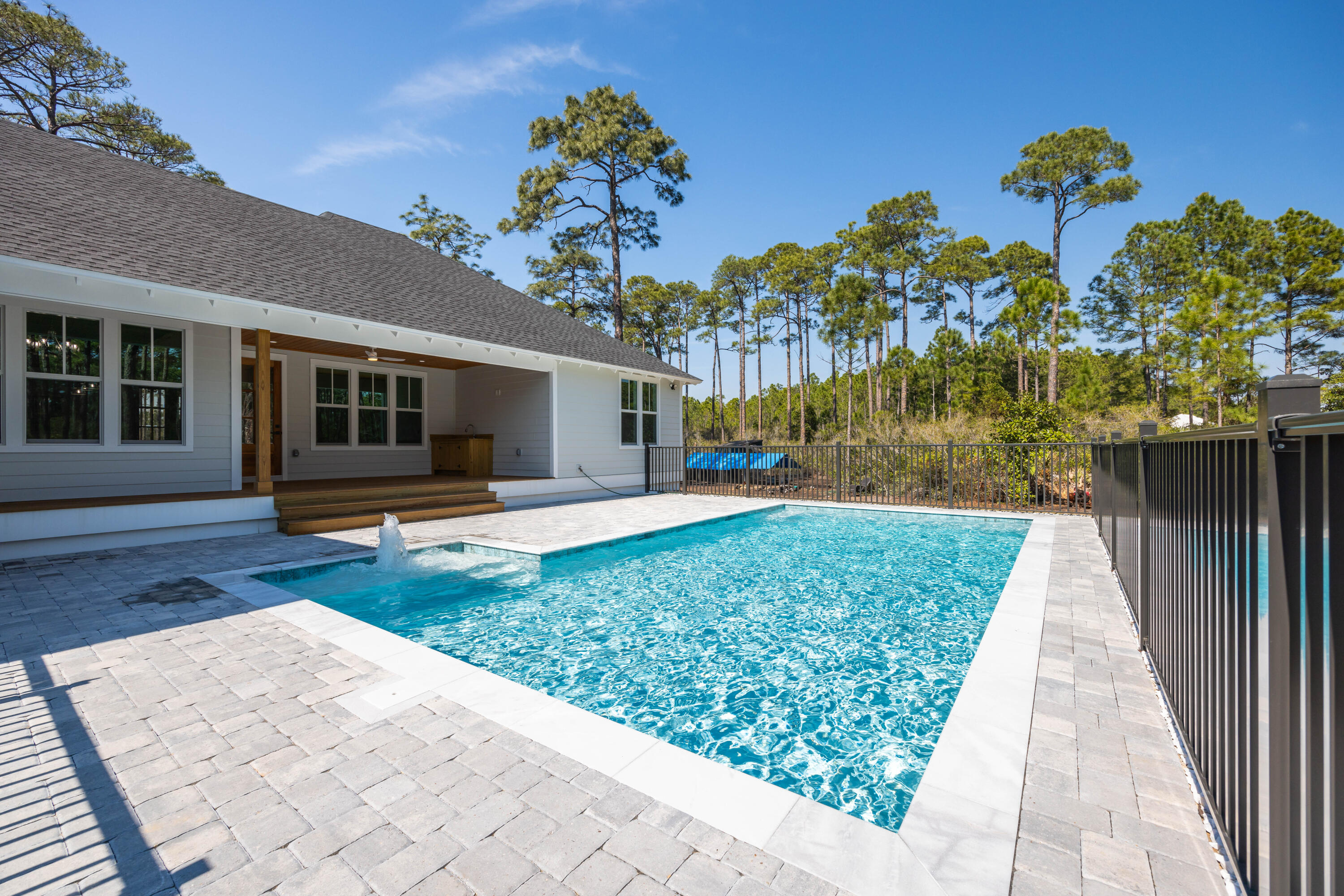 WOODLAND BAYOU ESTATES - Residential