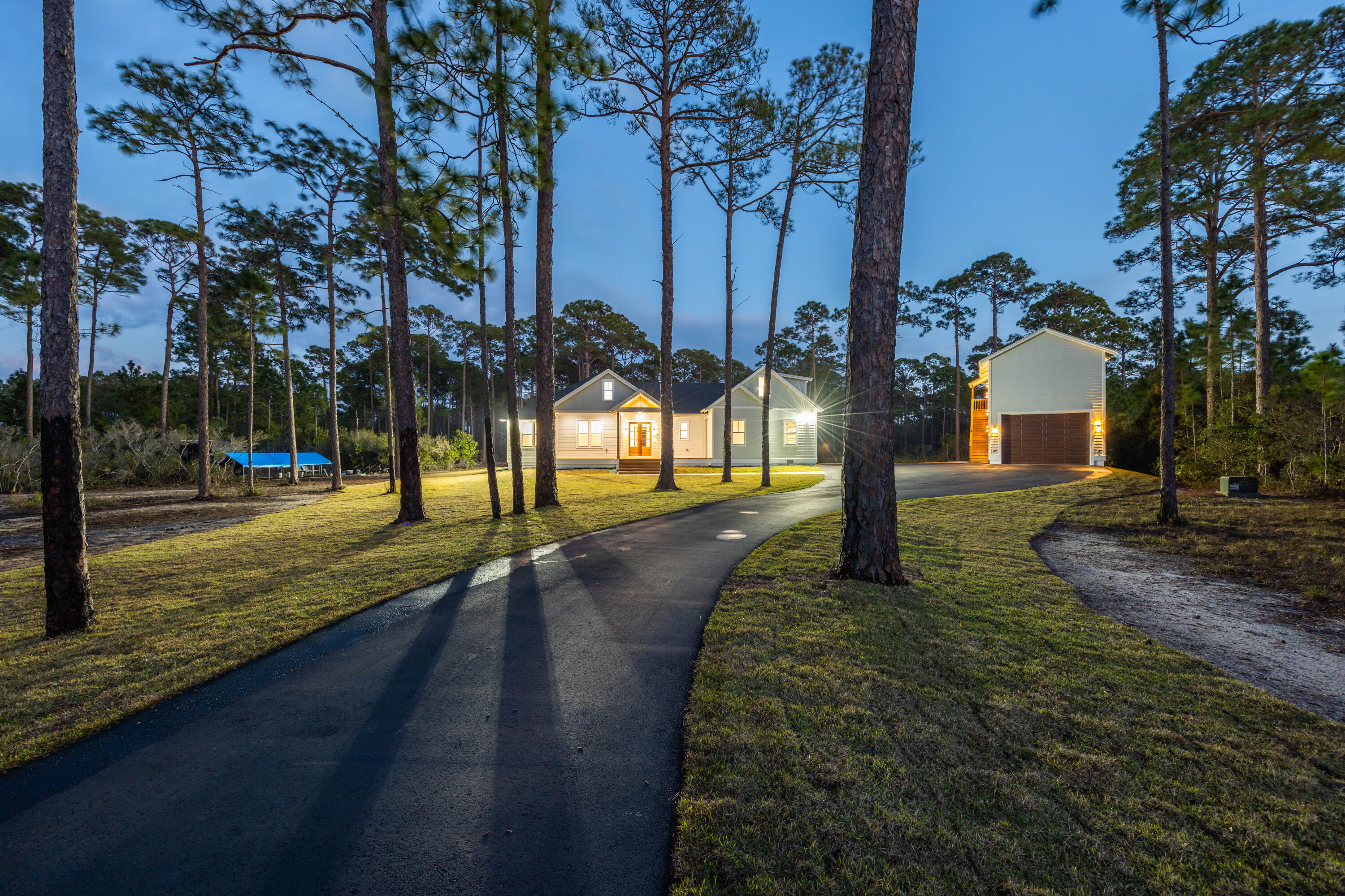 WOODLAND BAYOU ESTATES - Residential