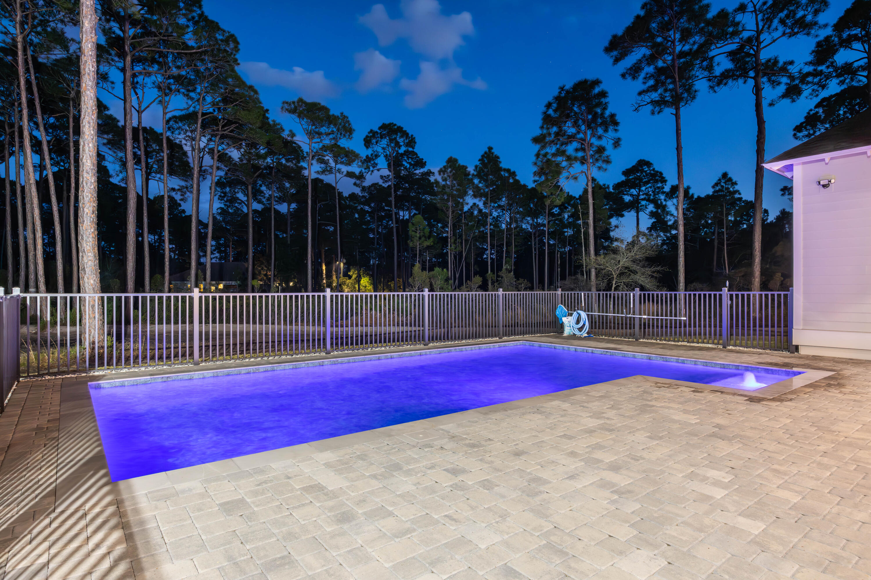 WOODLAND BAYOU ESTATES - Residential