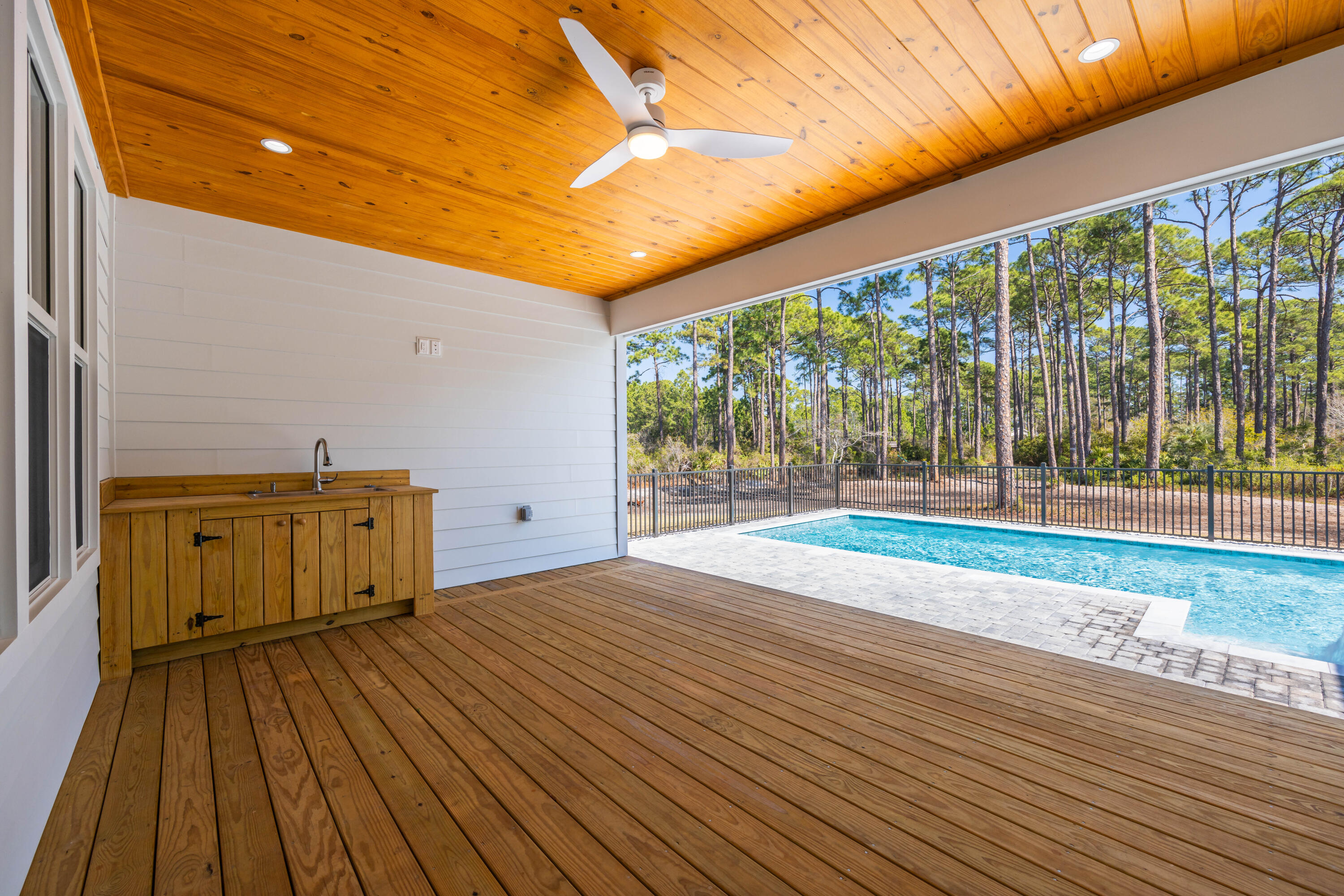 WOODLAND BAYOU ESTATES - Residential