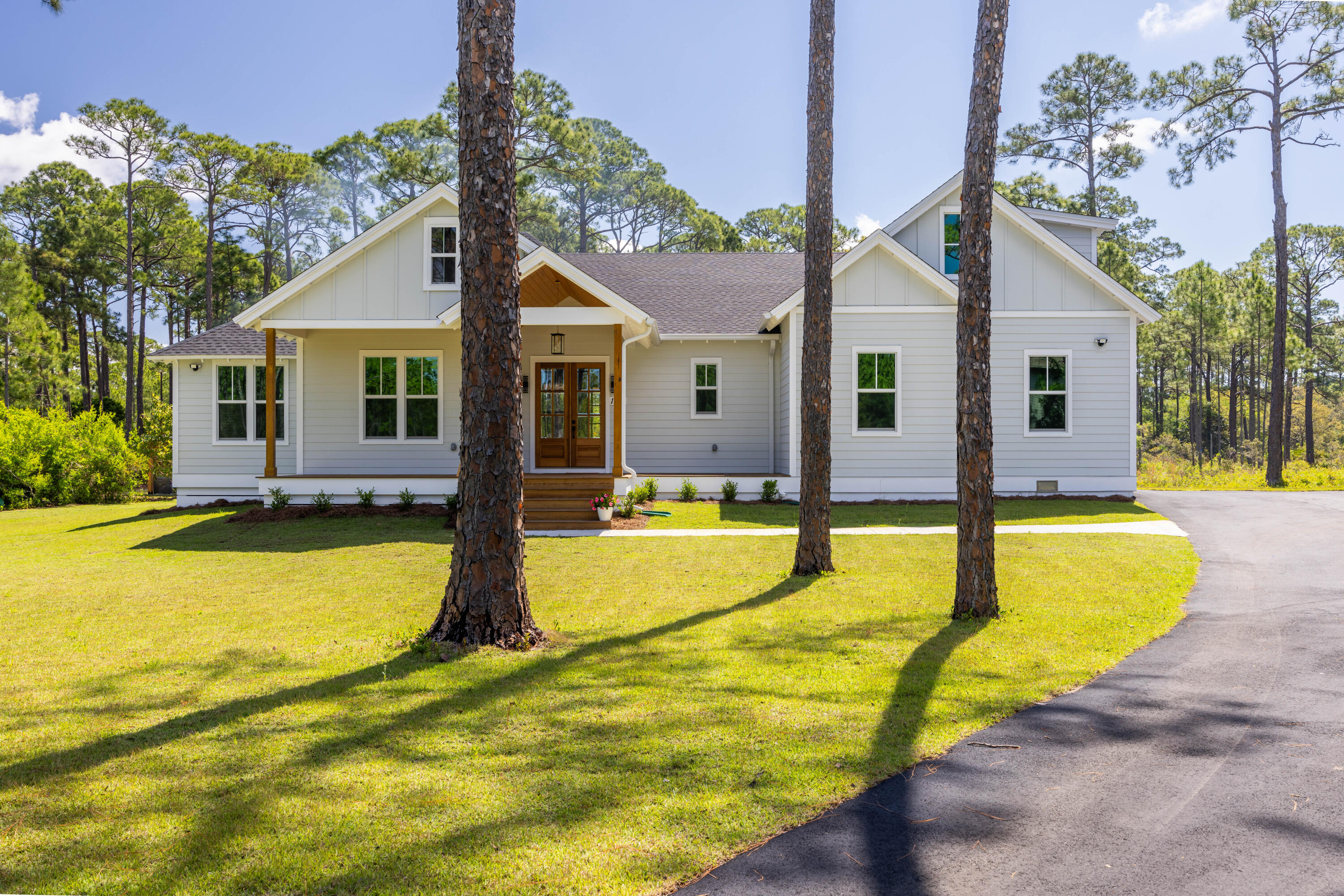 WOODLAND BAYOU ESTATES - Residential
