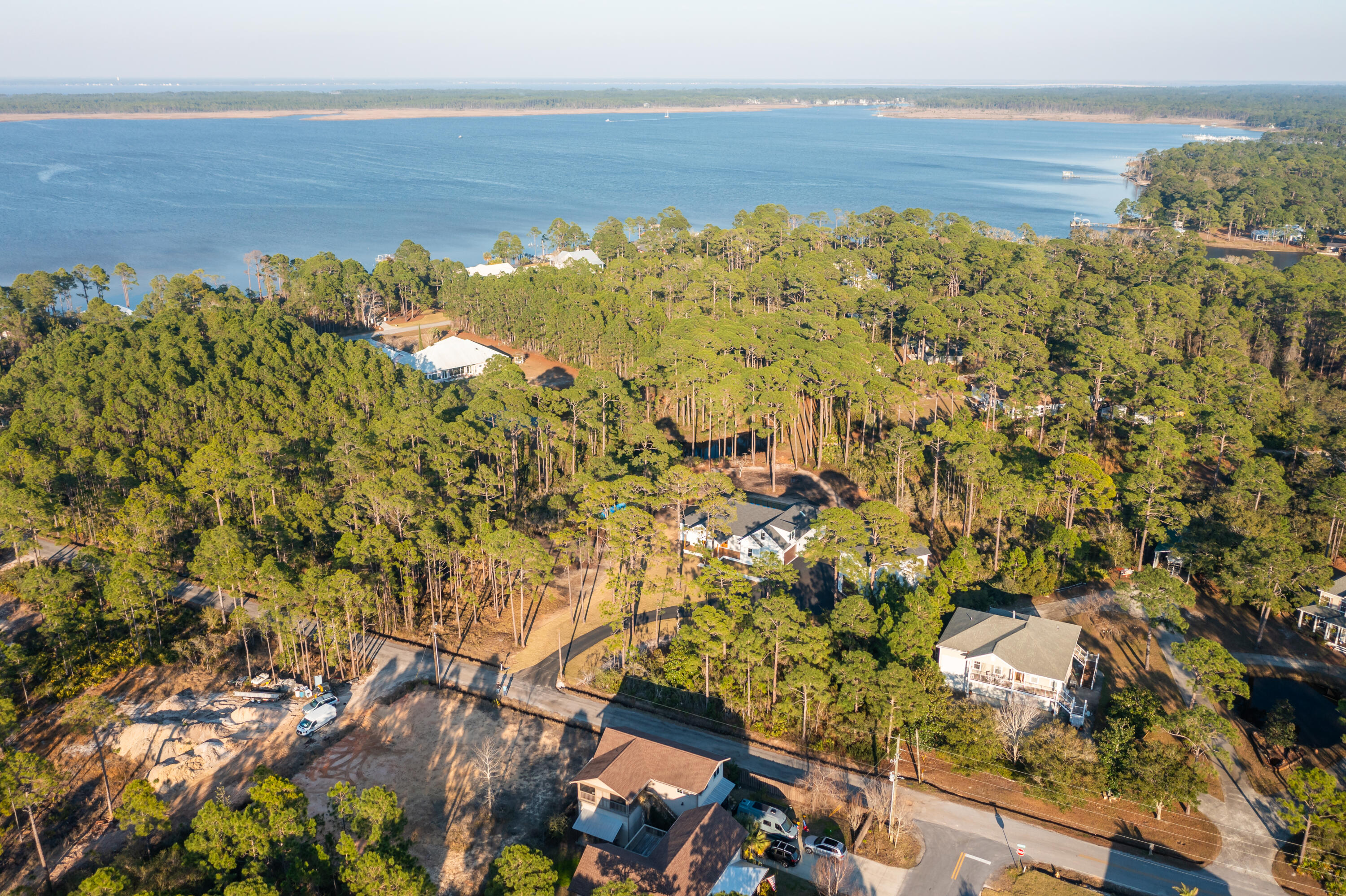 WOODLAND BAYOU ESTATES - Residential