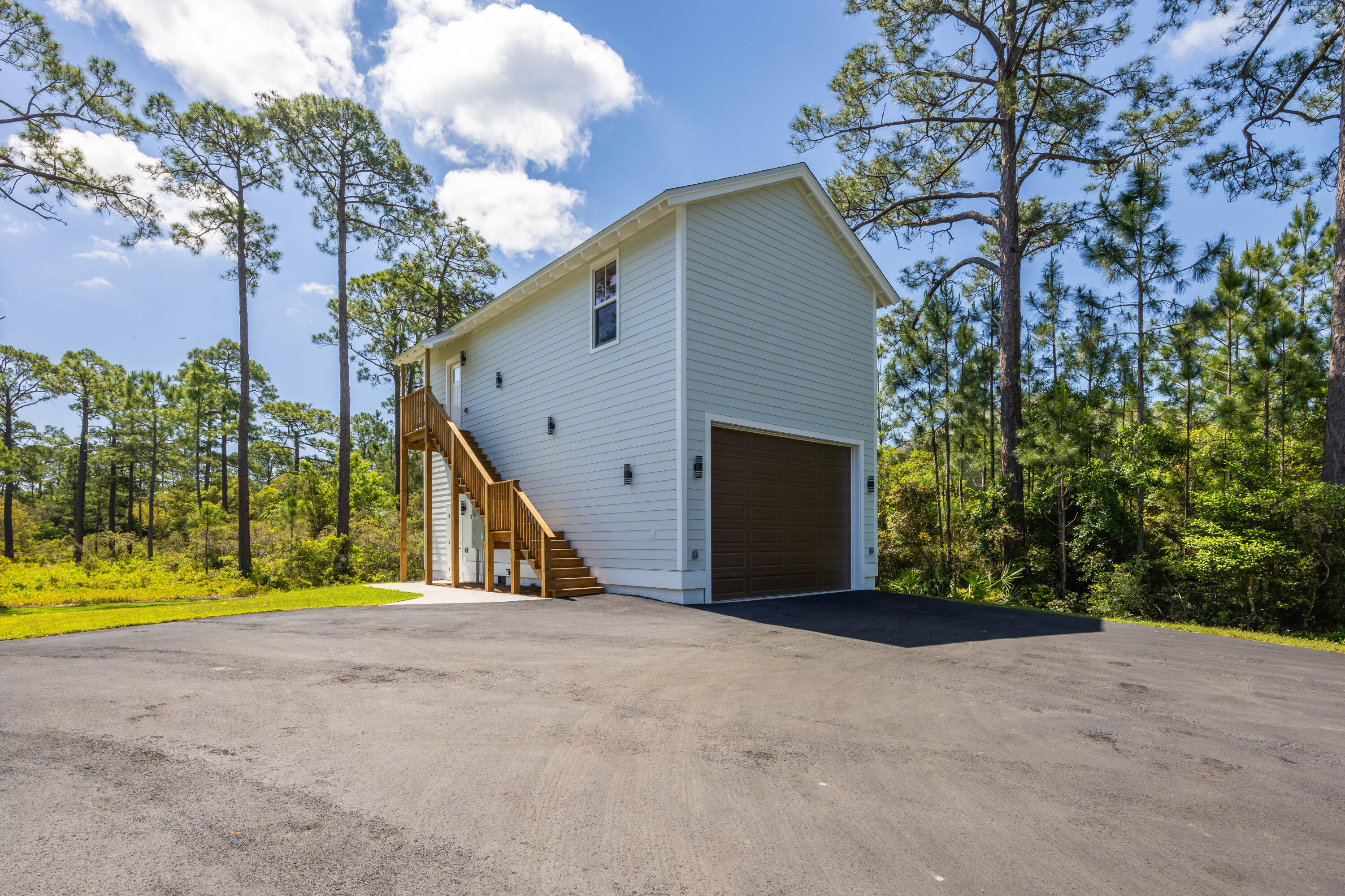 WOODLAND BAYOU ESTATES - Residential