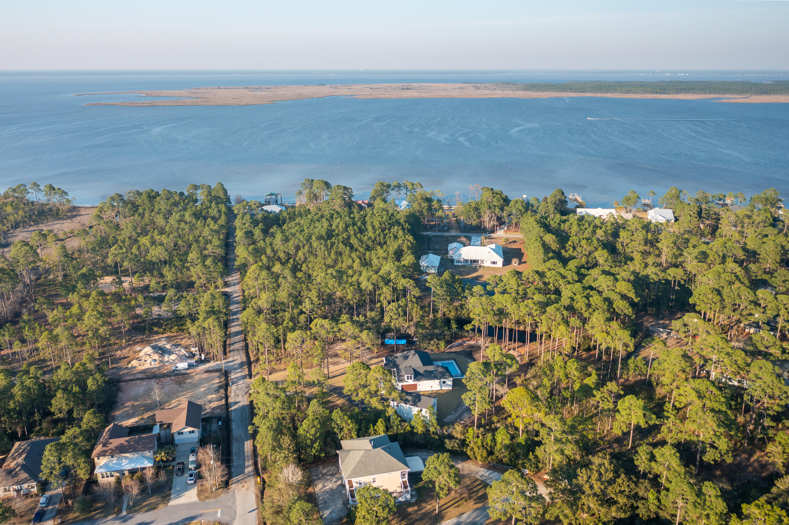 WOODLAND BAYOU ESTATES - Residential