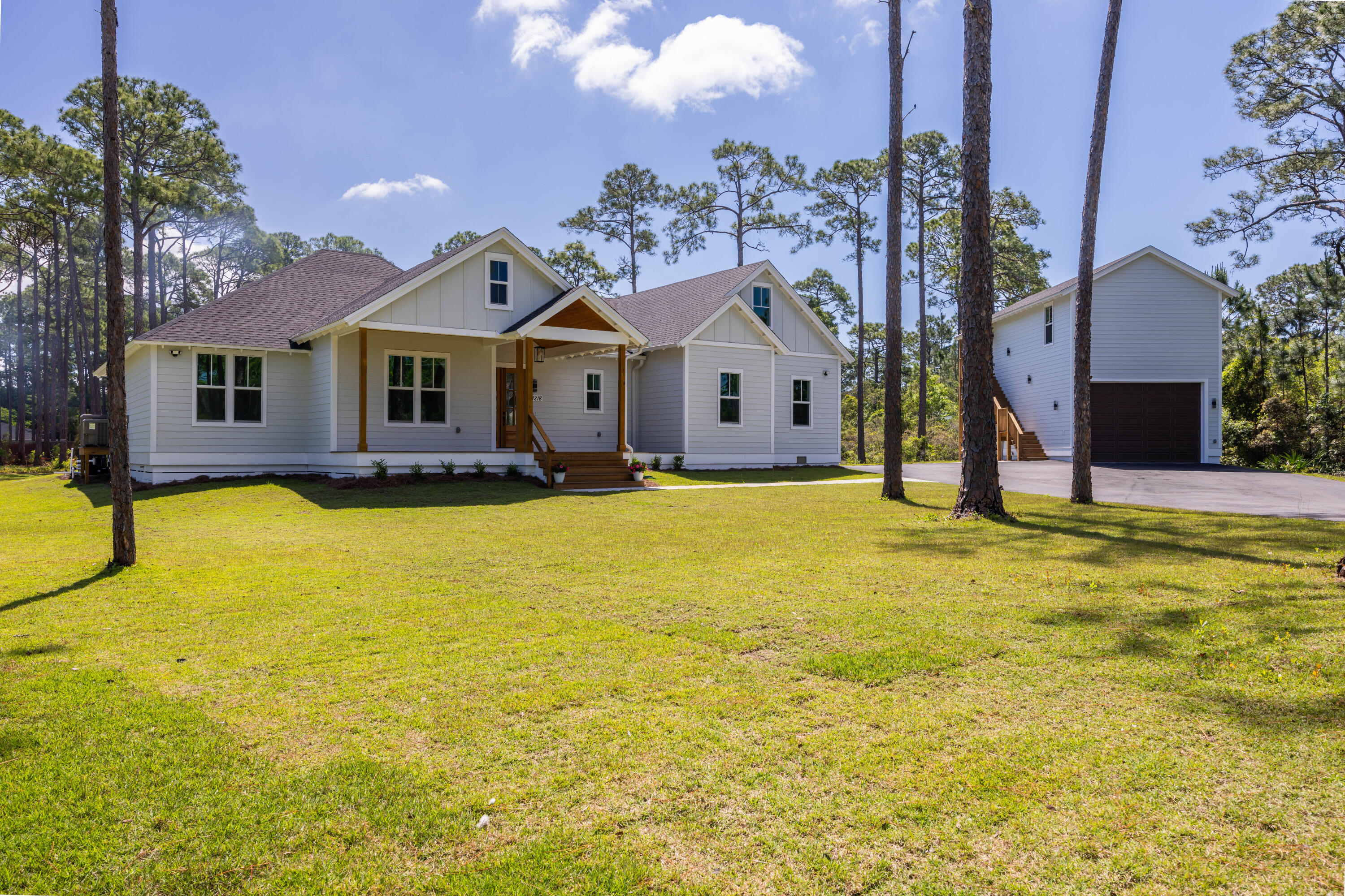 WOODLAND BAYOU ESTATES - Residential