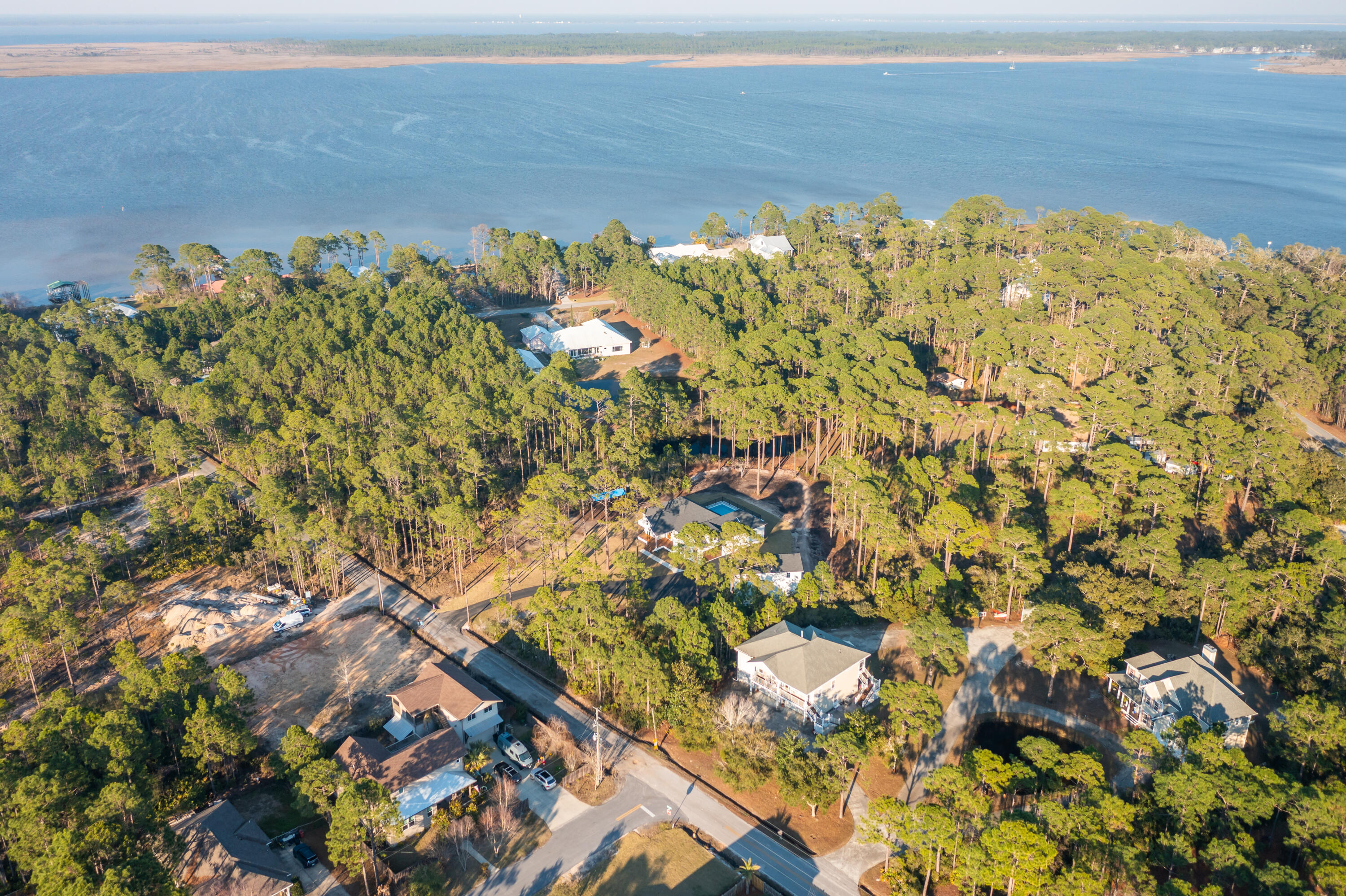 WOODLAND BAYOU ESTATES - Residential