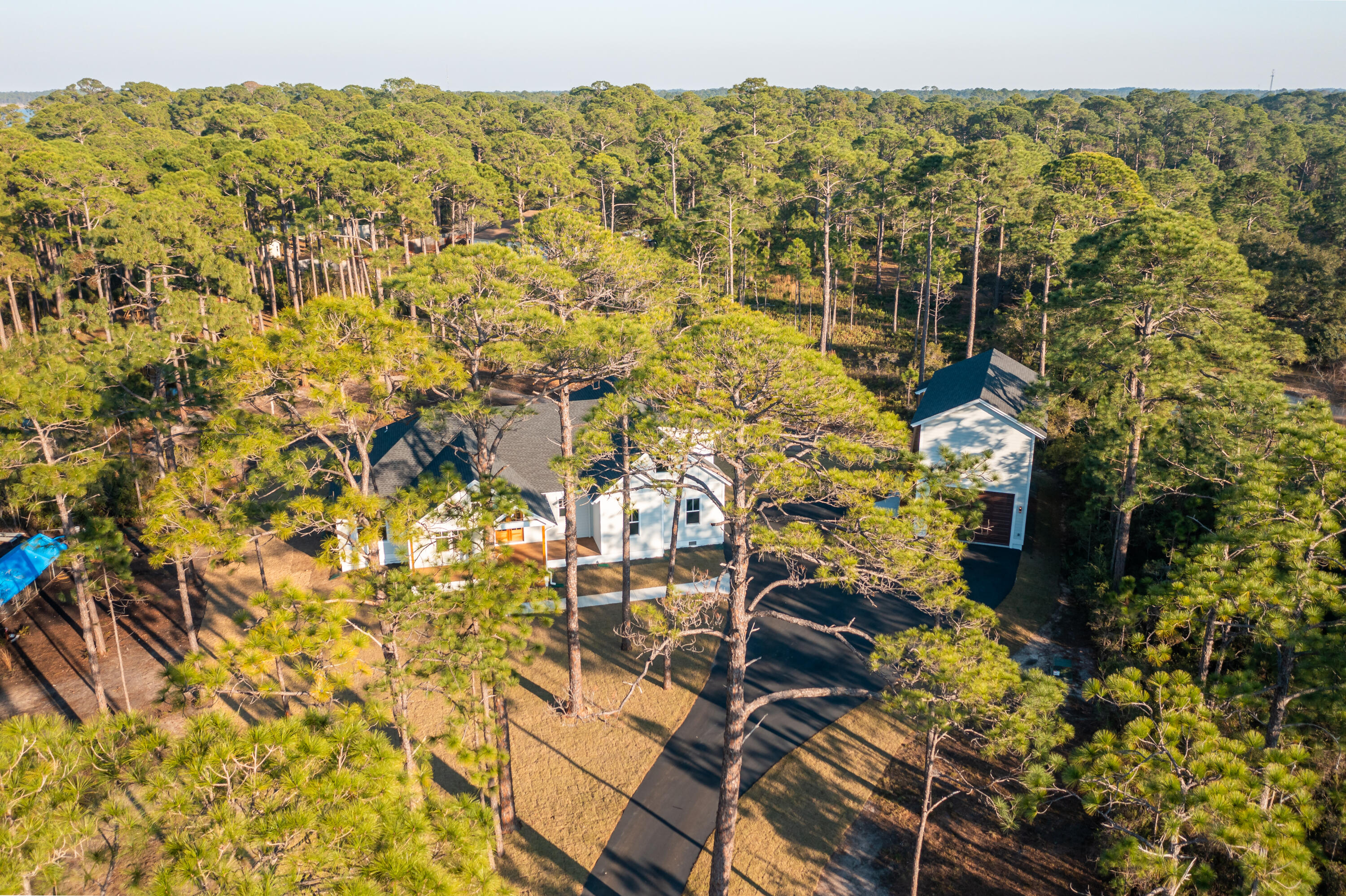 WOODLAND BAYOU ESTATES - Residential