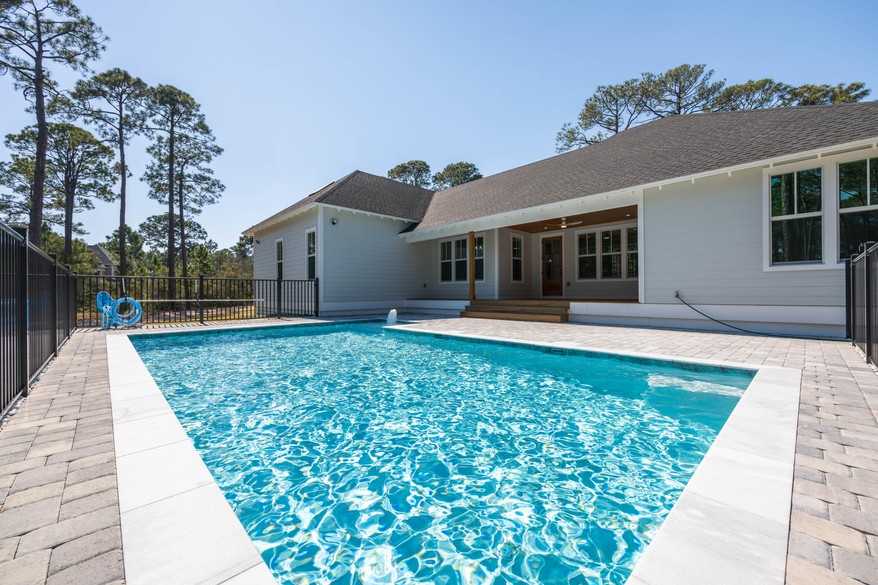 WOODLAND BAYOU ESTATES - Residential