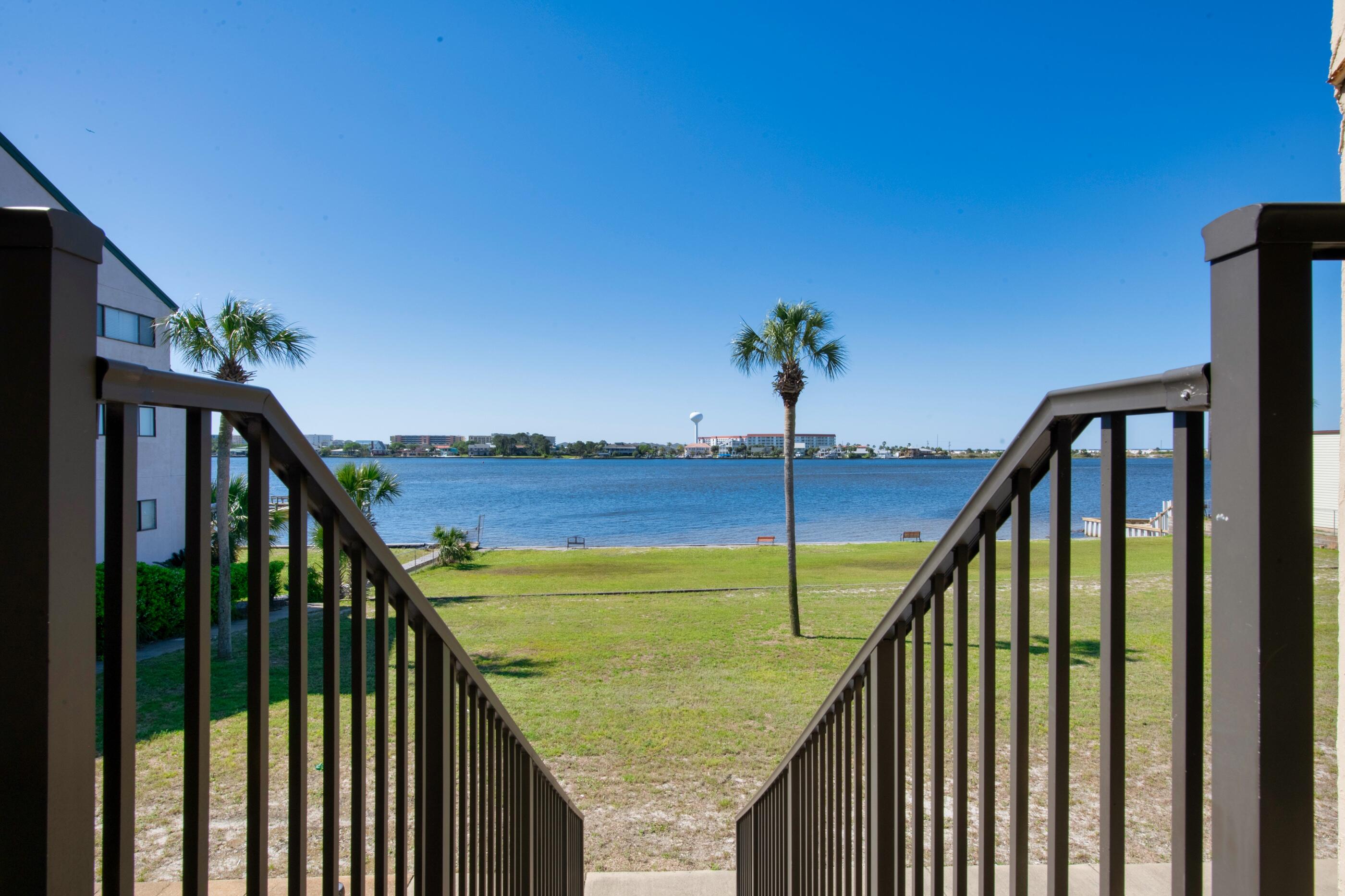 SEA PALM CONDO - Residential