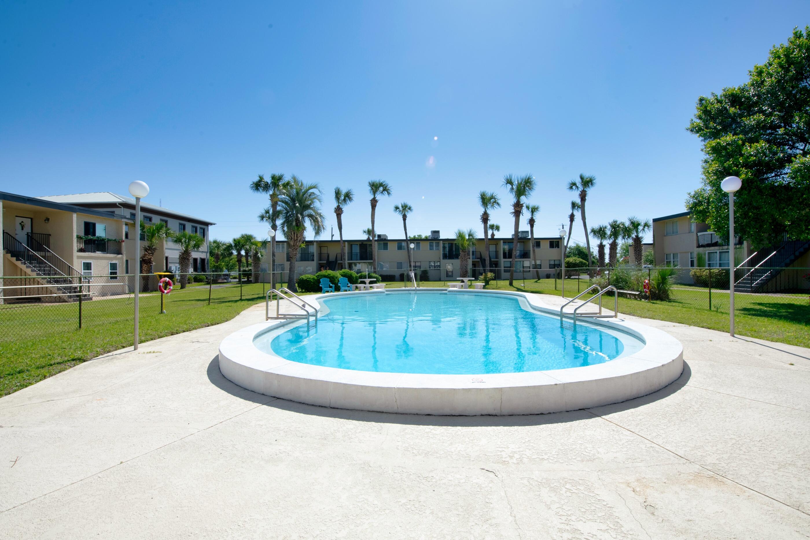 SEA PALM CONDO - Residential