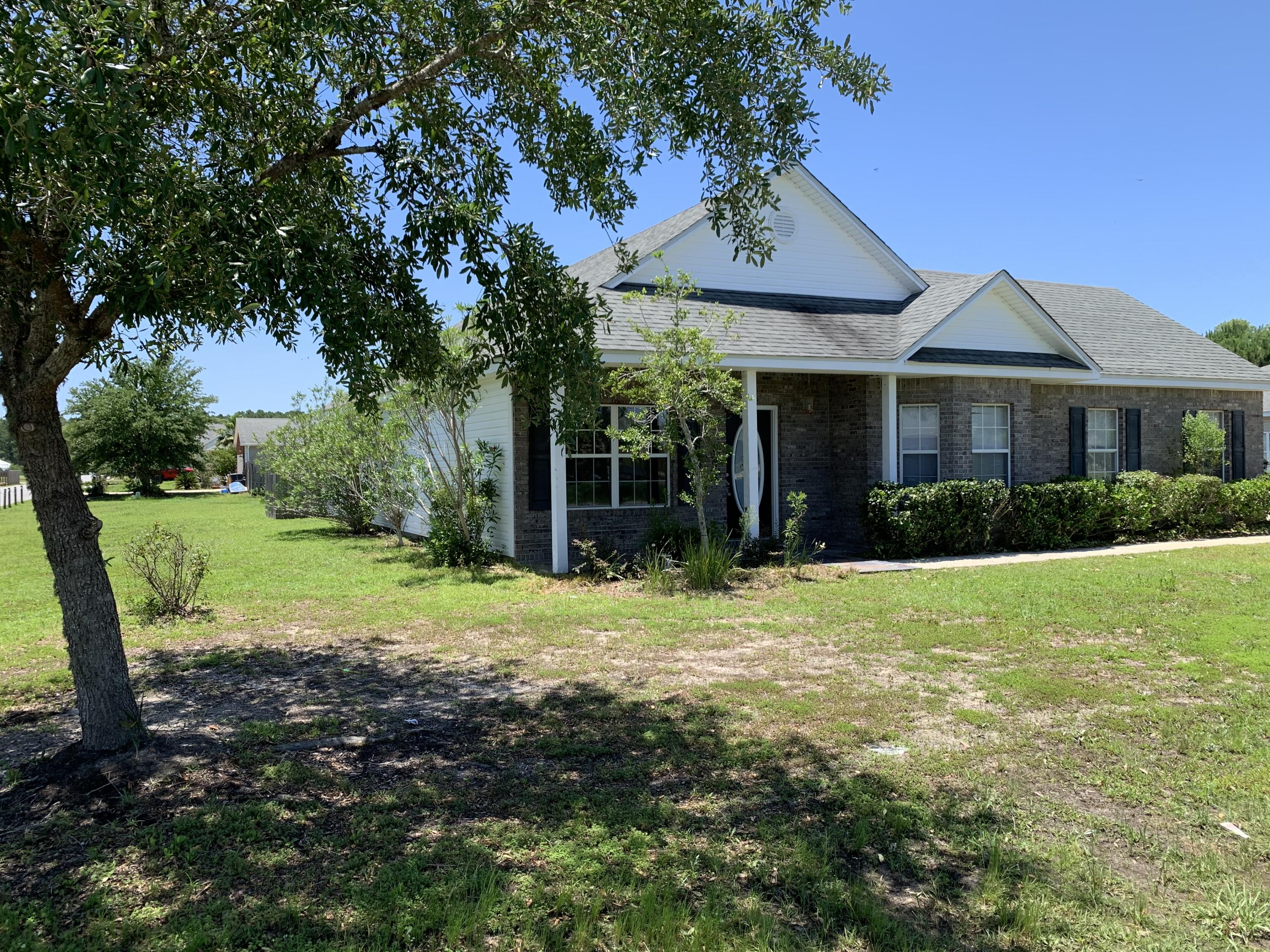 BRANDON OAKS 2ND ADD - Residential Lease