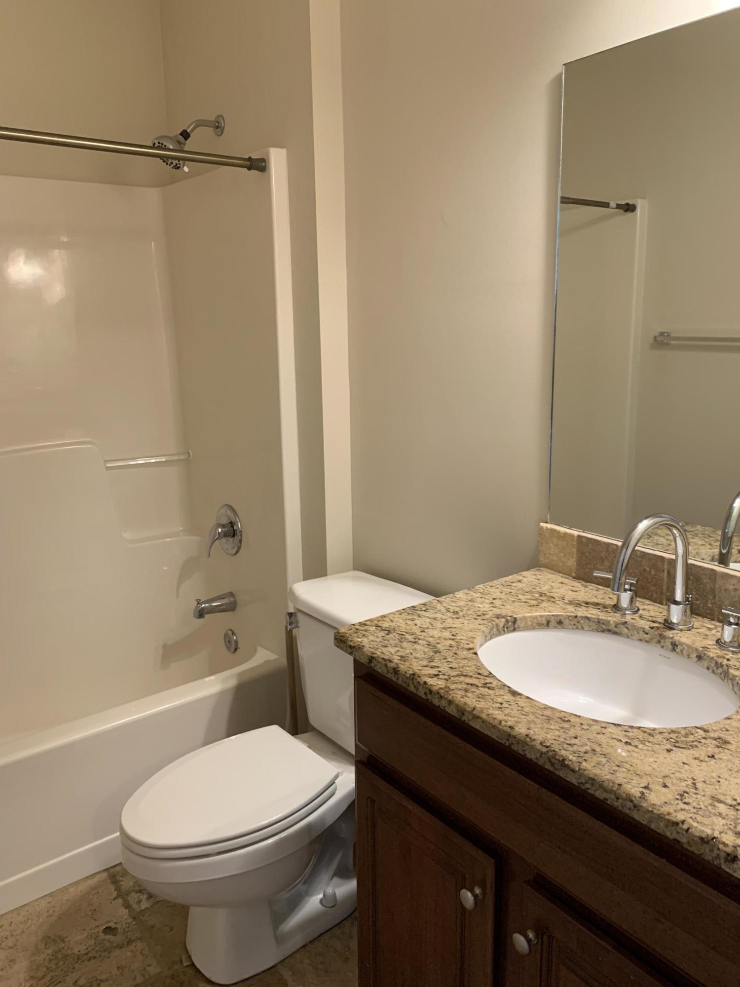 BRANDON OAKS 2ND ADD - Residential Lease