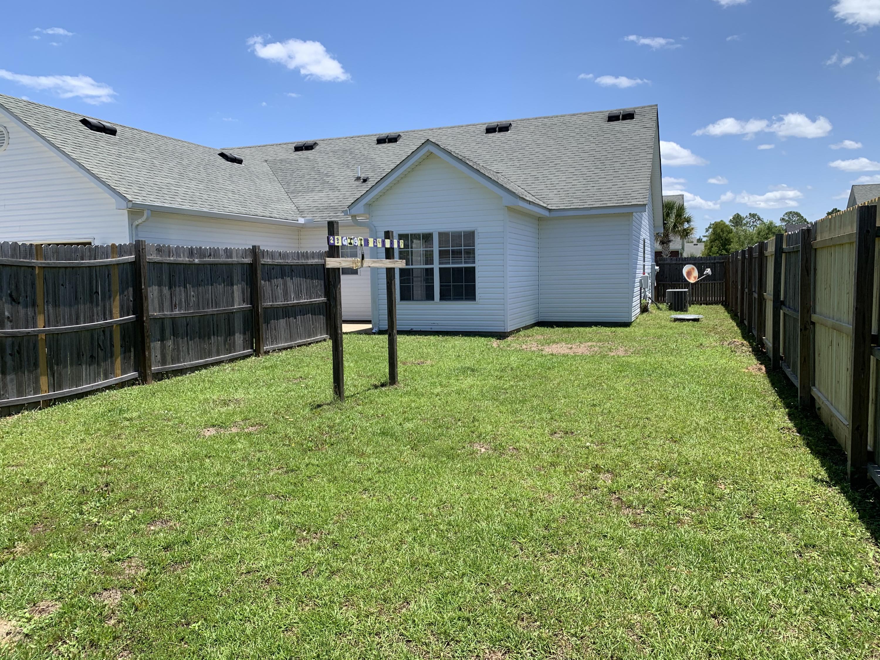 BRANDON OAKS 2ND ADD - Residential Lease
