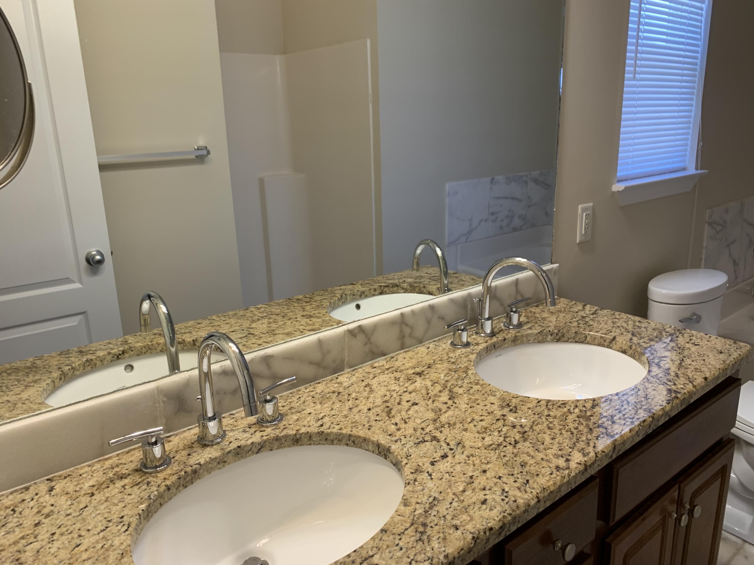 BRANDON OAKS 2ND ADD - Residential Lease