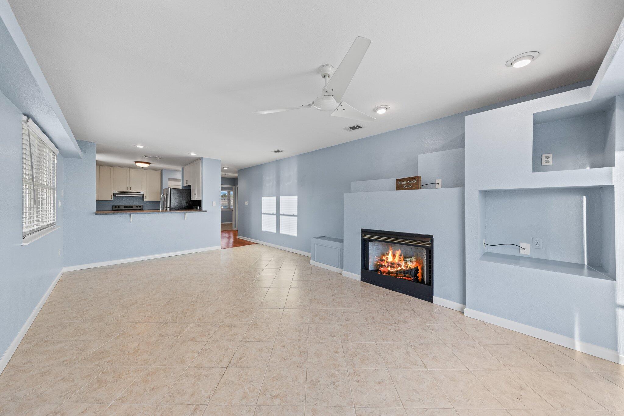 CHANNEL MARKER II - Residential Lease