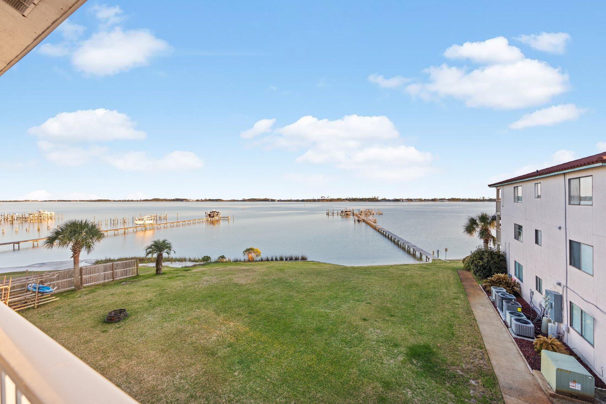CHANNEL MARKER II - Residential Lease