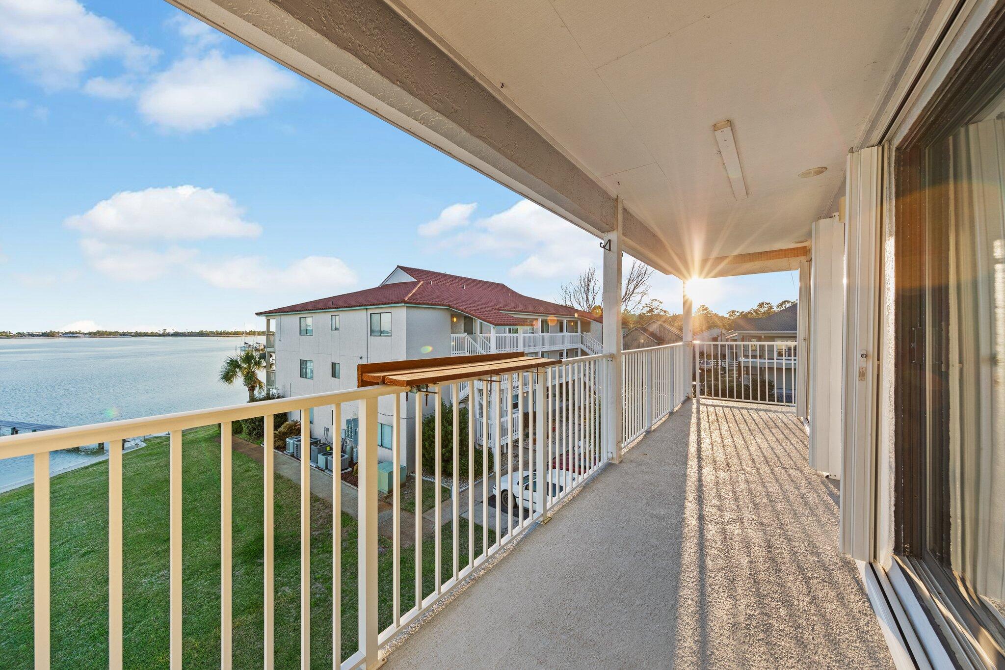CHANNEL MARKER II - Residential Lease