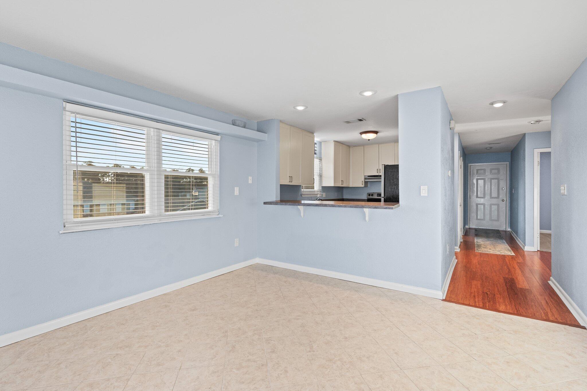 CHANNEL MARKER II - Residential Lease