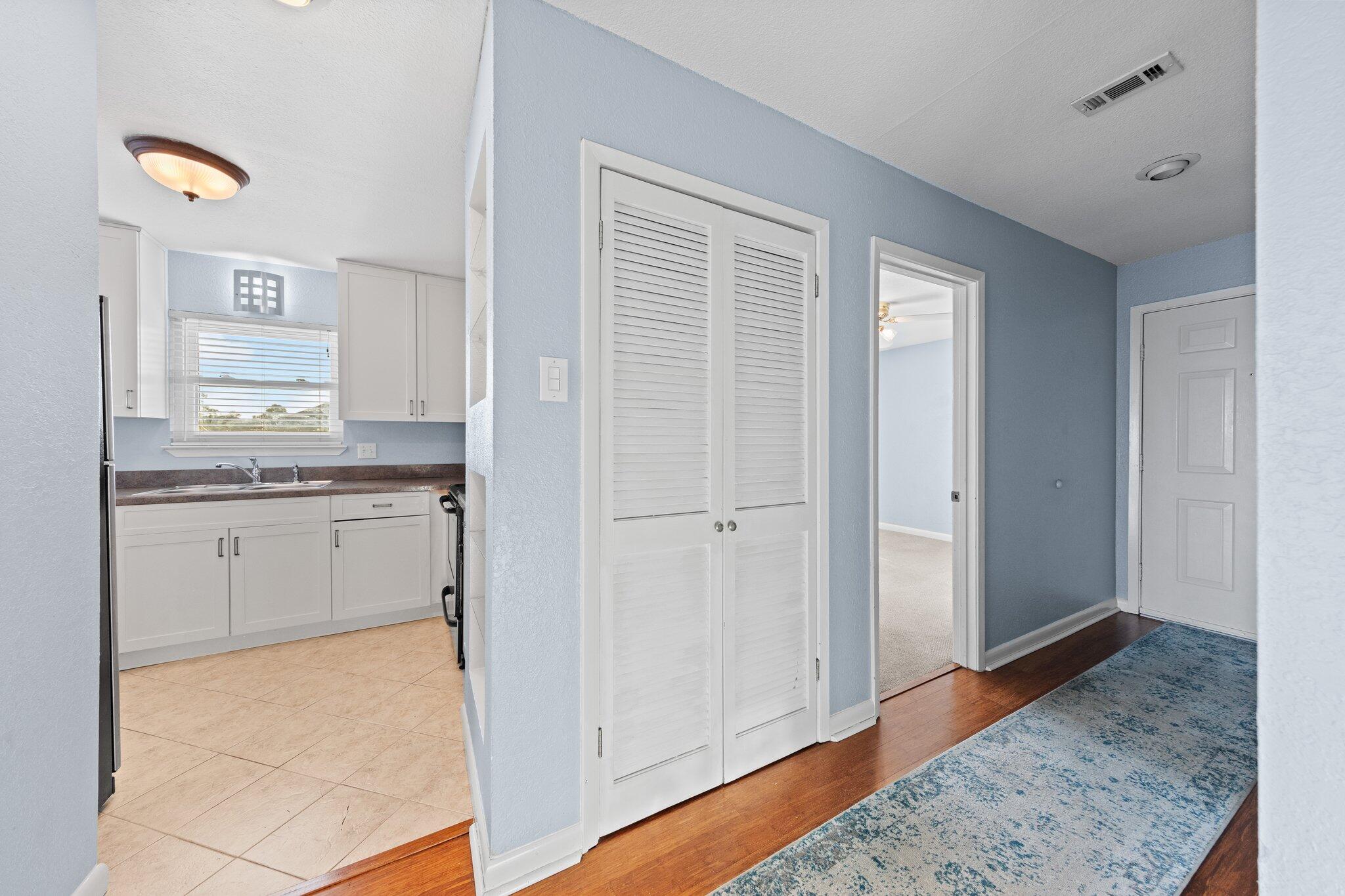 CHANNEL MARKER II - Residential Lease