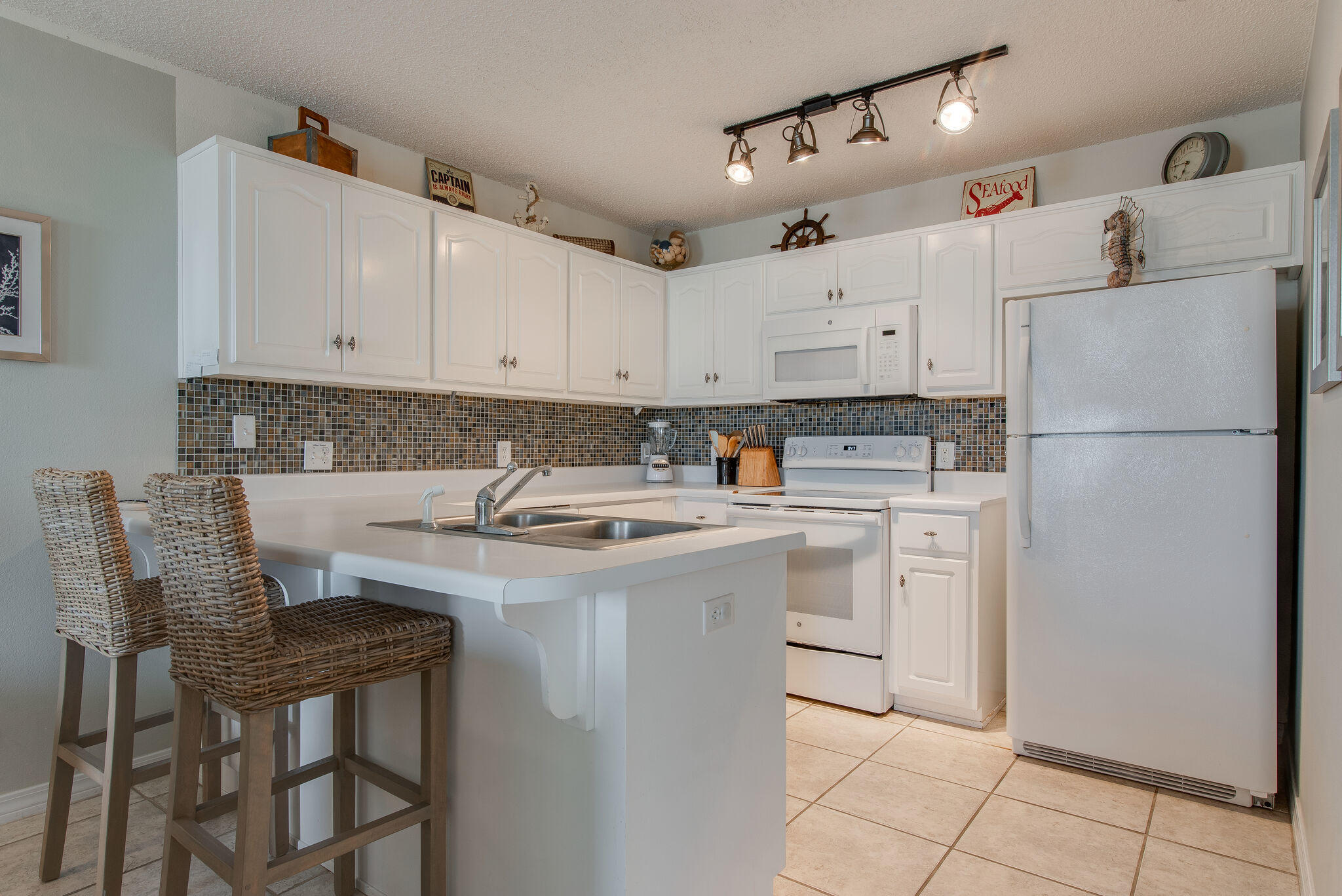GULF ISLAND CONDOS - Residential