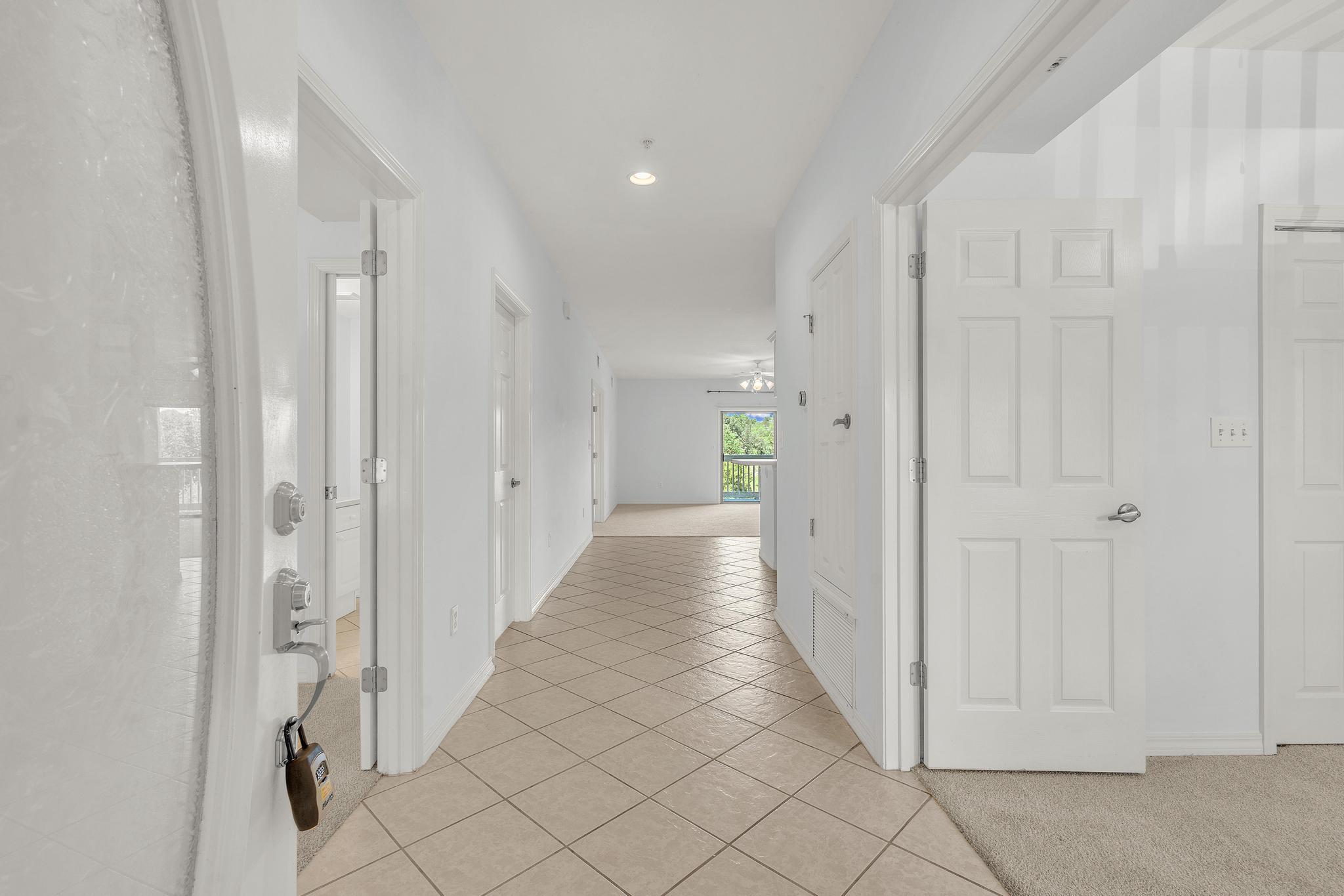 LAKESIDE CONDO AT BLUEWATER BAY - Residential Lease