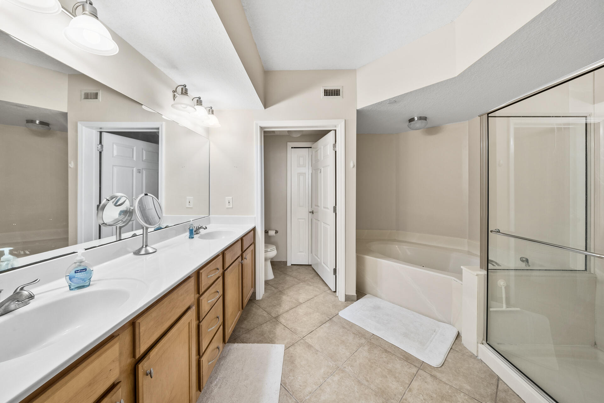 Magnolia Bay Club - Residential