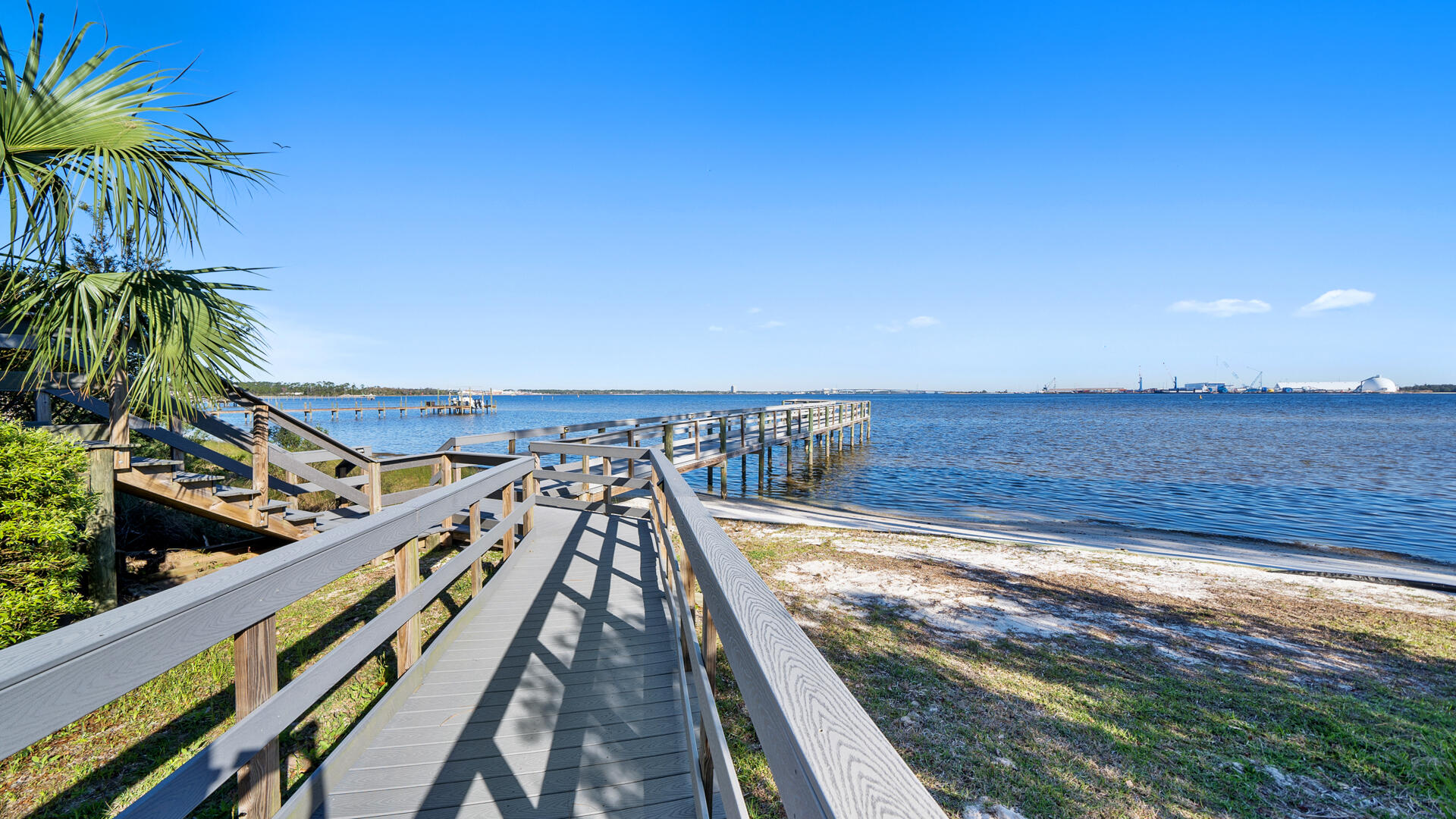 Magnolia Bay Club - Residential