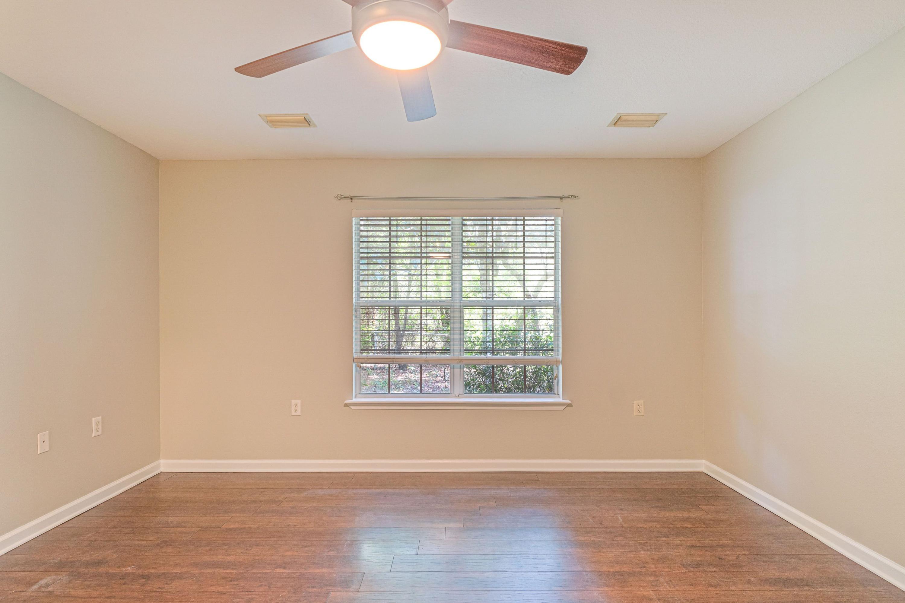 MOSSY OAKS - Residential