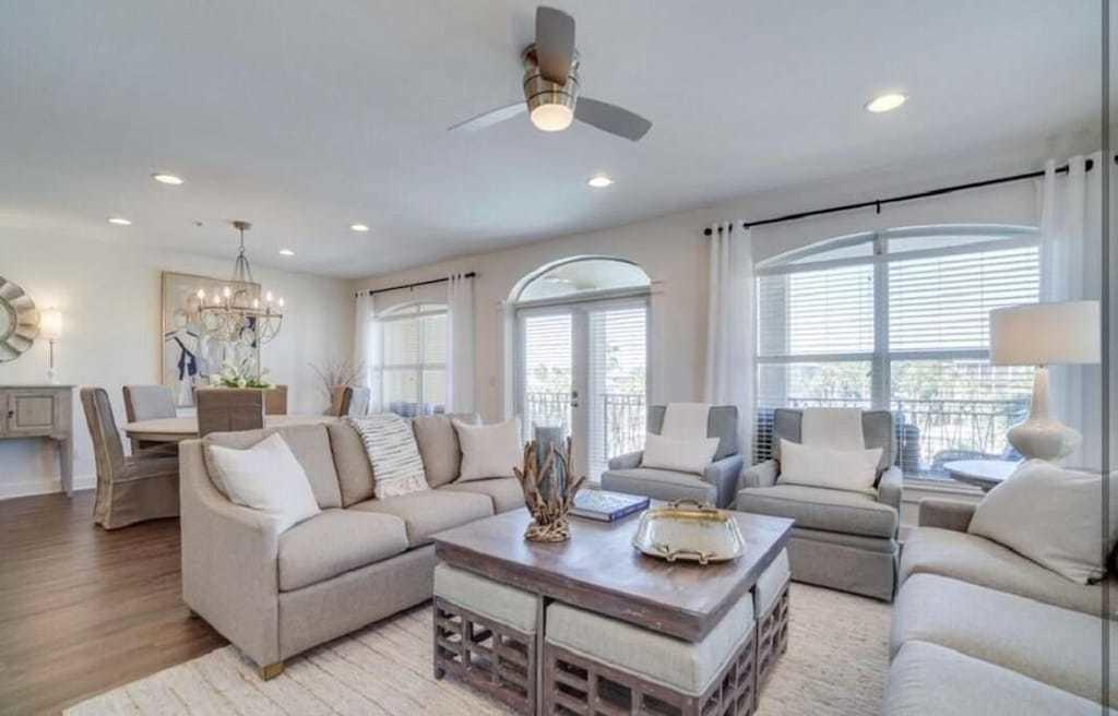 VILLAS AT SEACREST BEACH - Residential