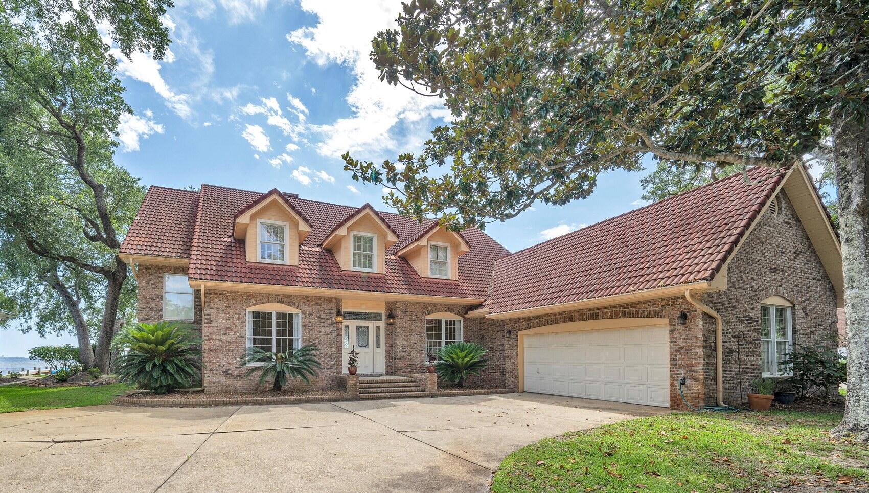 WINDWARD PH 1 BLUEWATER BAY - Residential