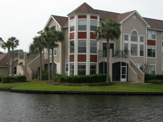 TURNBERRY - Residential Lease