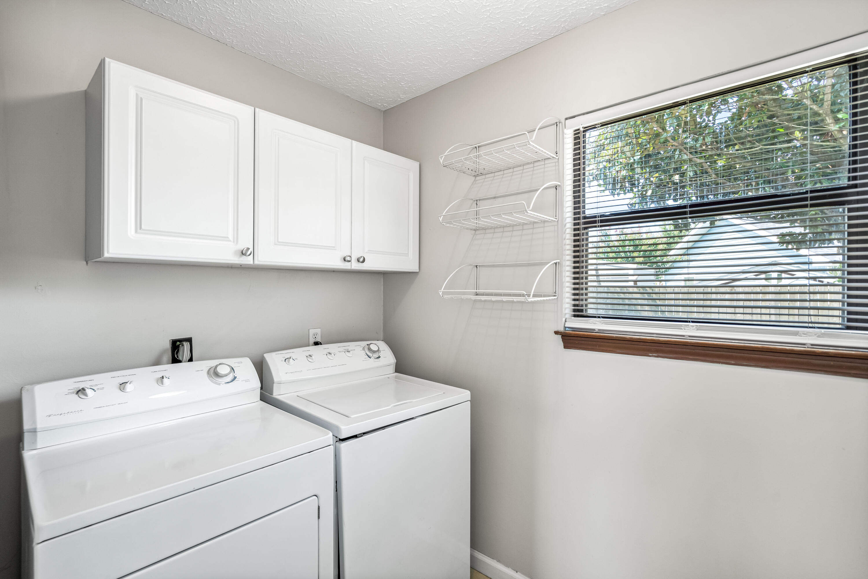 WOODRIDGE - Residential