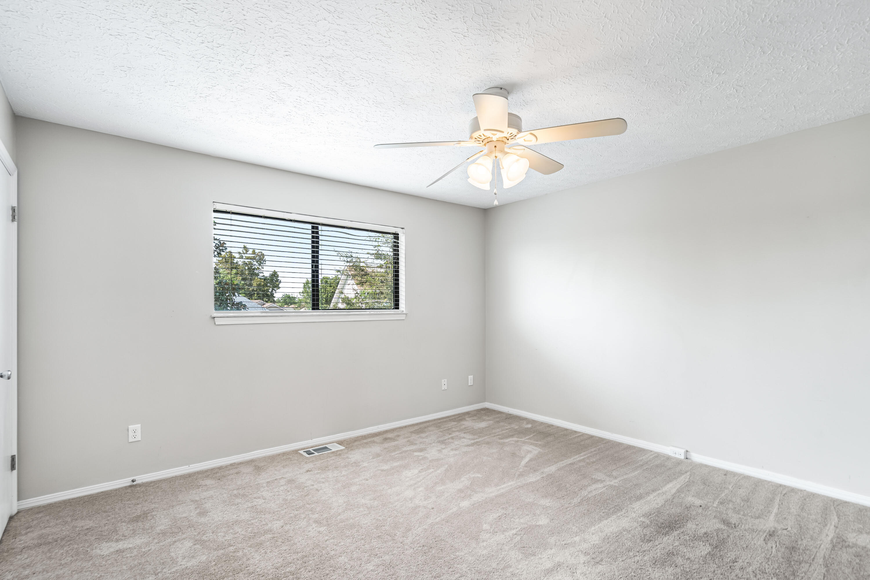 WOODRIDGE - Residential