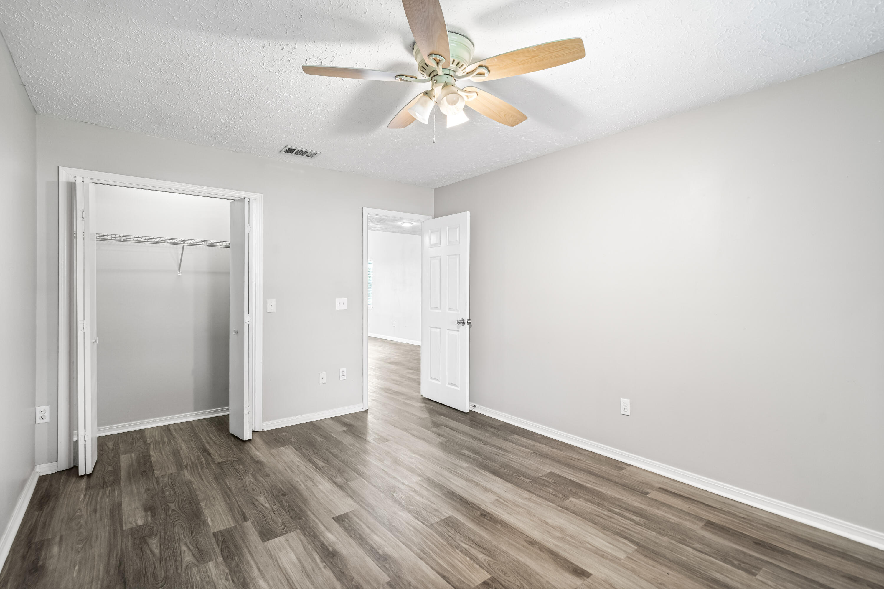 WOODRIDGE - Residential