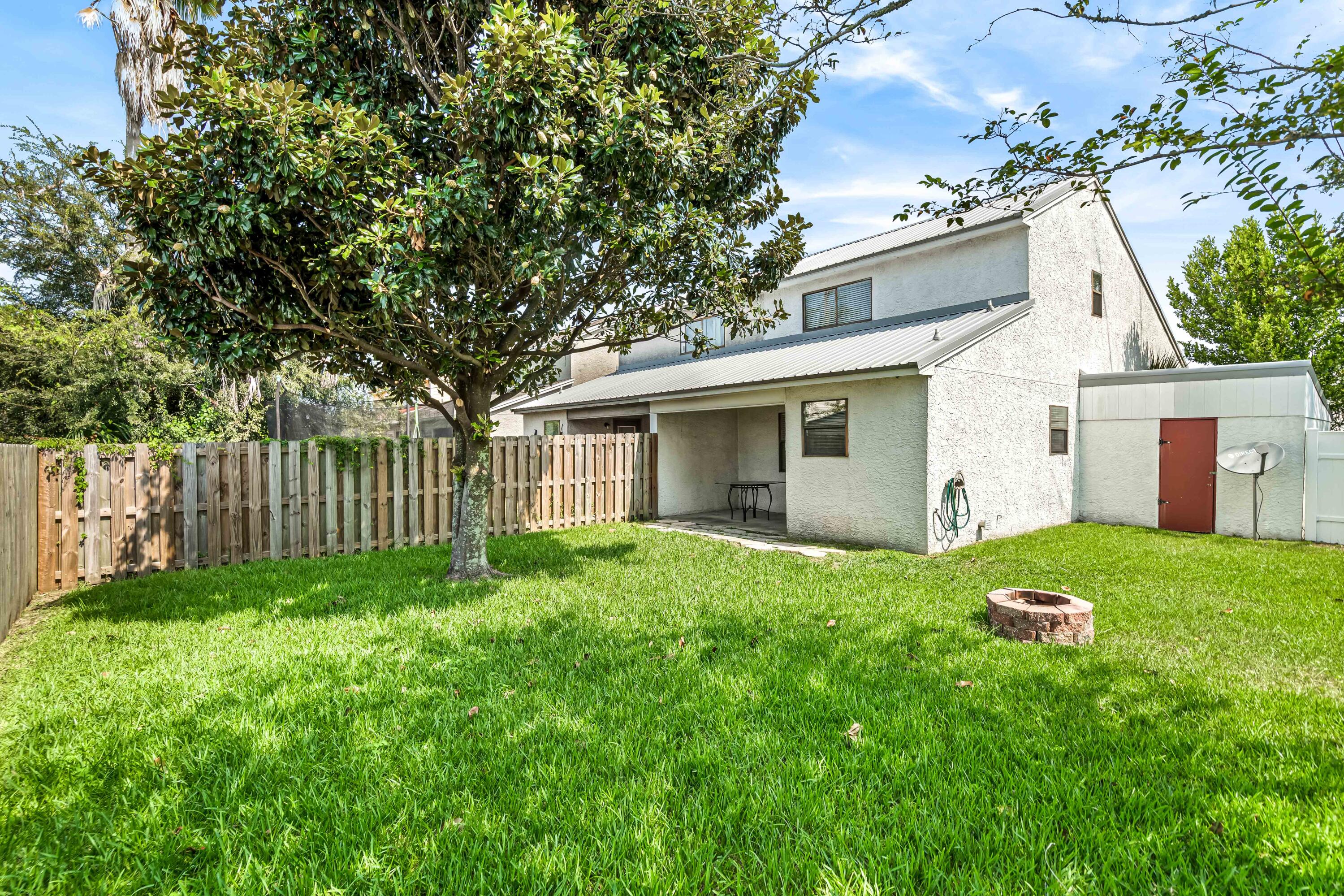 WOODRIDGE - Residential