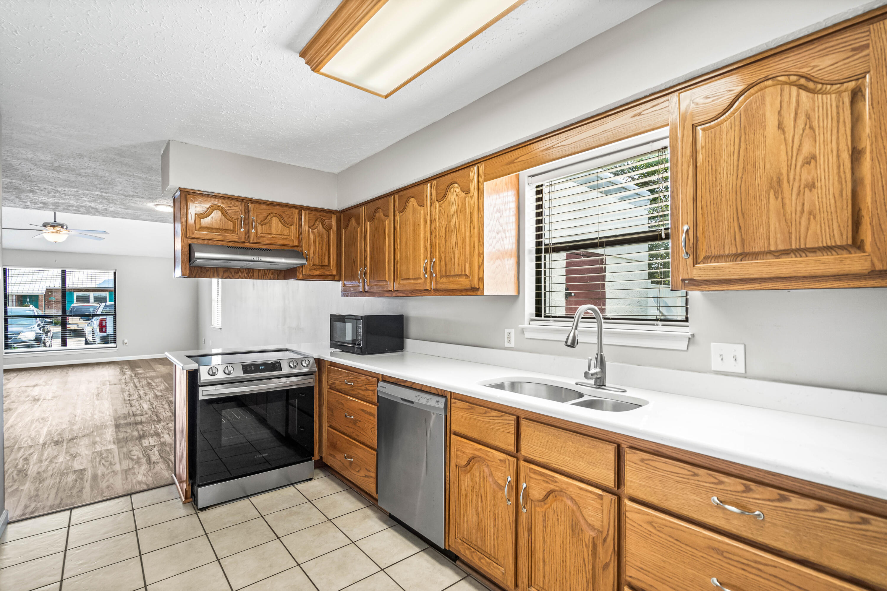 WOODRIDGE - Residential