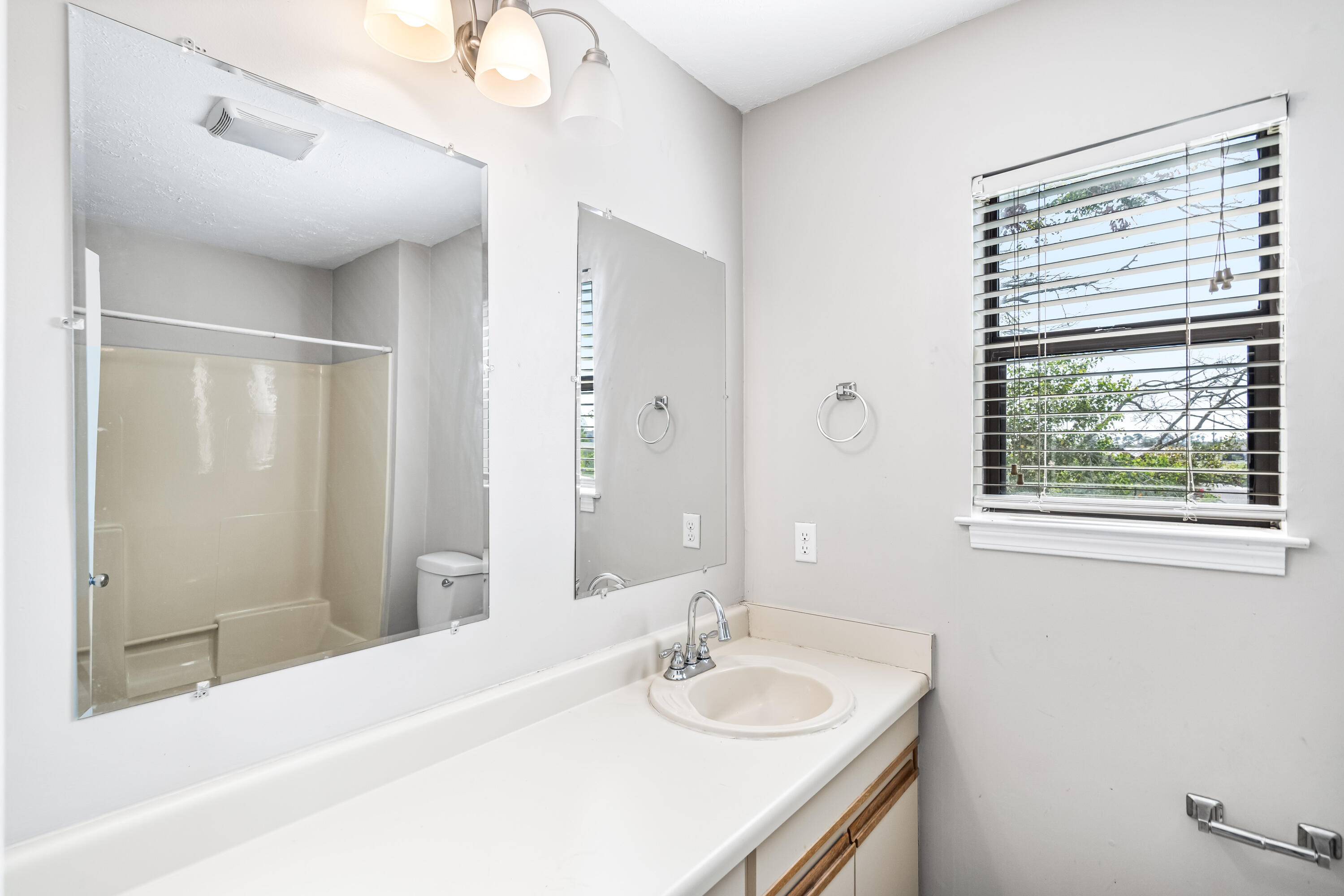 WOODRIDGE - Residential