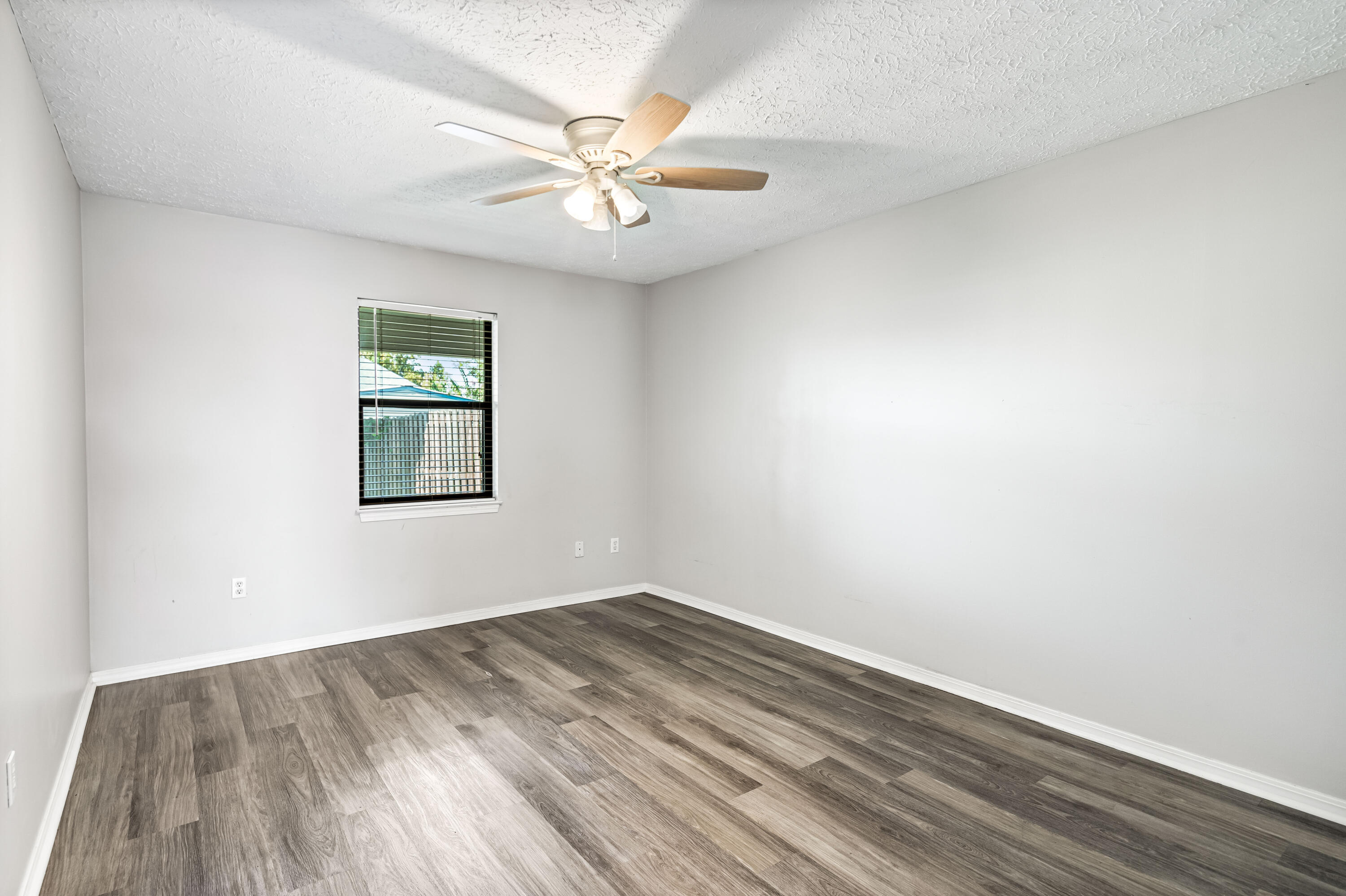 WOODRIDGE - Residential
