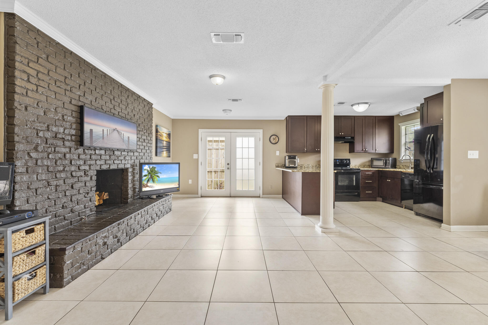 CASA LOMA S/D LOT - Residential