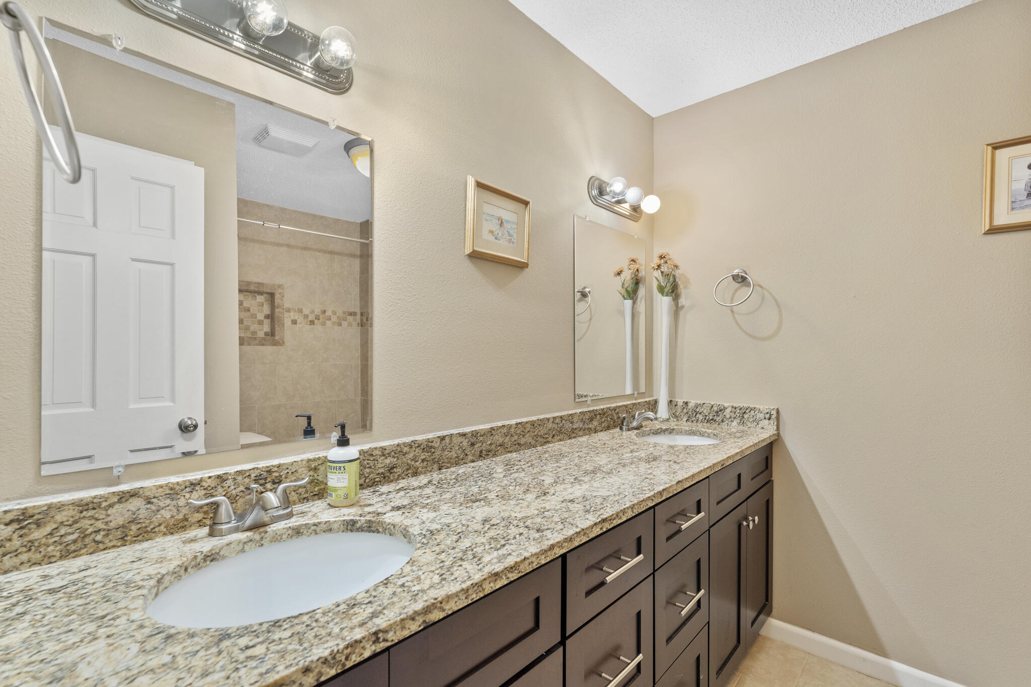 CASA LOMA S/D LOT - Residential