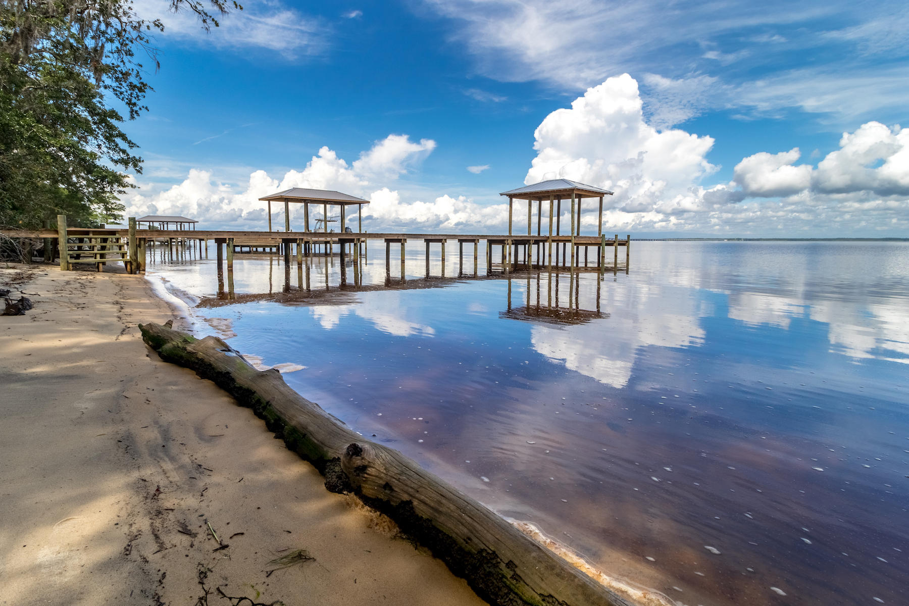 ESTUARY S/D - Land