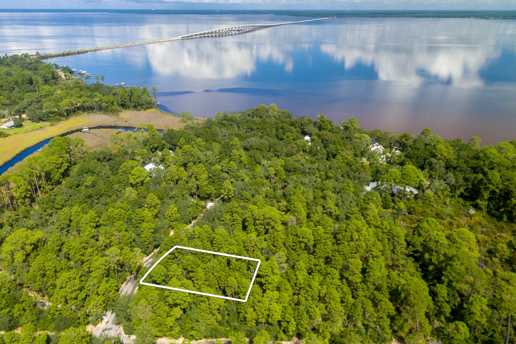 ESTUARY S/D - Land