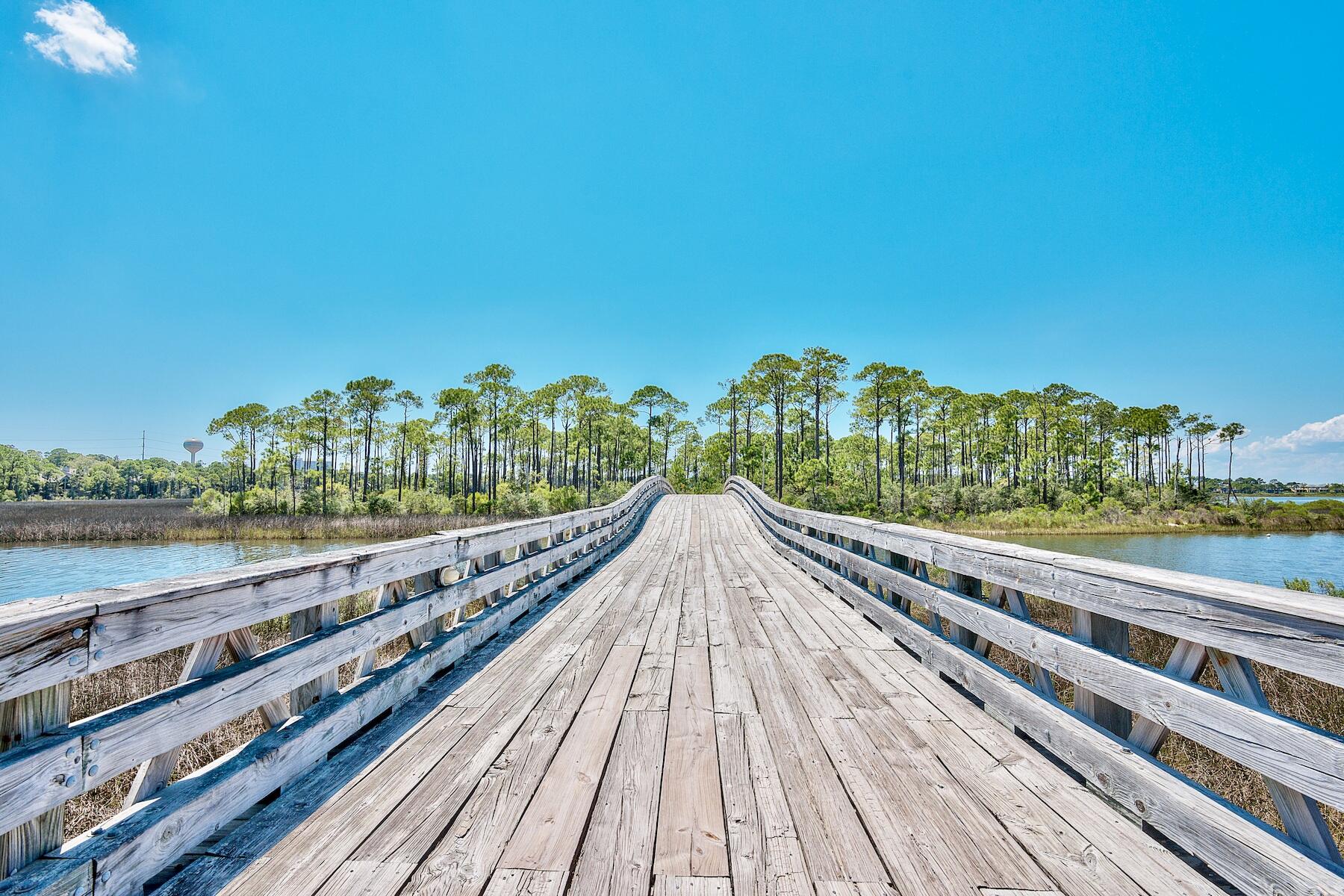 CRYSTAL LAKE AT SANDESTIN - Land