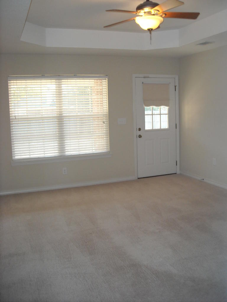 GARDEN CITY - Residential Lease