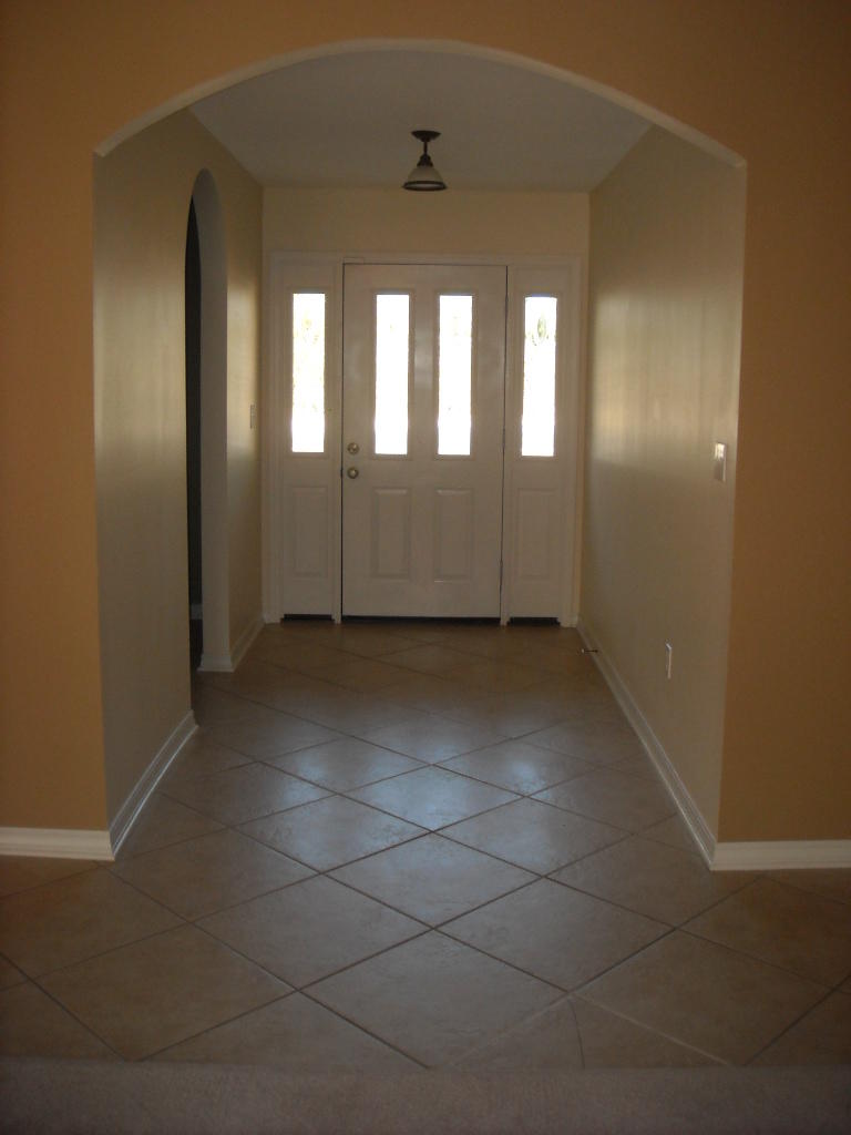 GARDEN CITY - Residential Lease