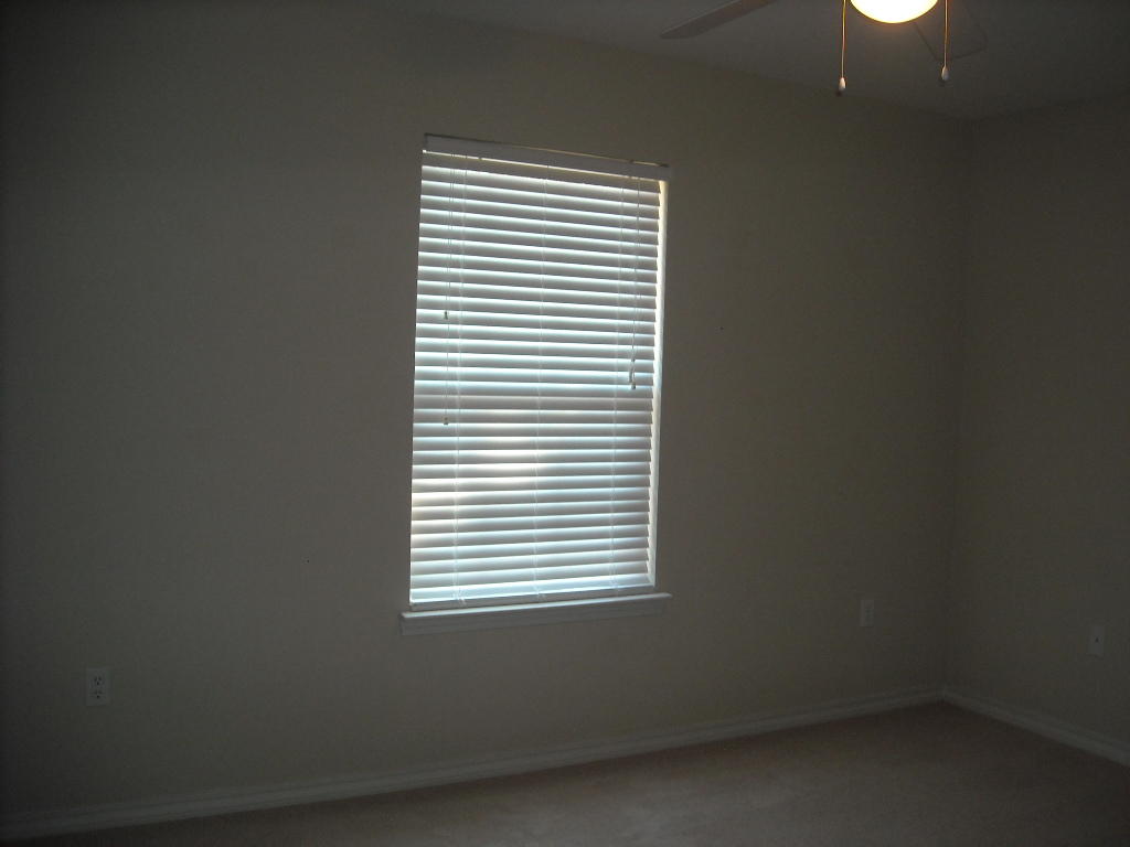 GARDEN CITY - Residential Lease