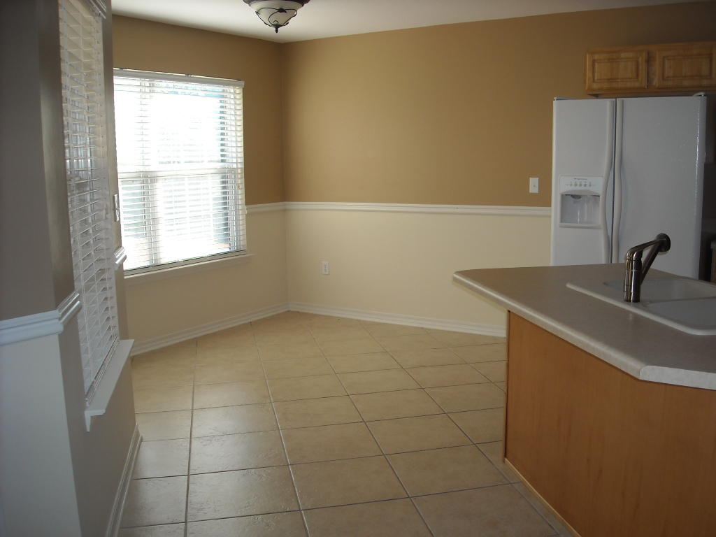 GARDEN CITY - Residential Lease