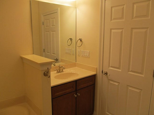 WALTON OAKS - Residential Lease